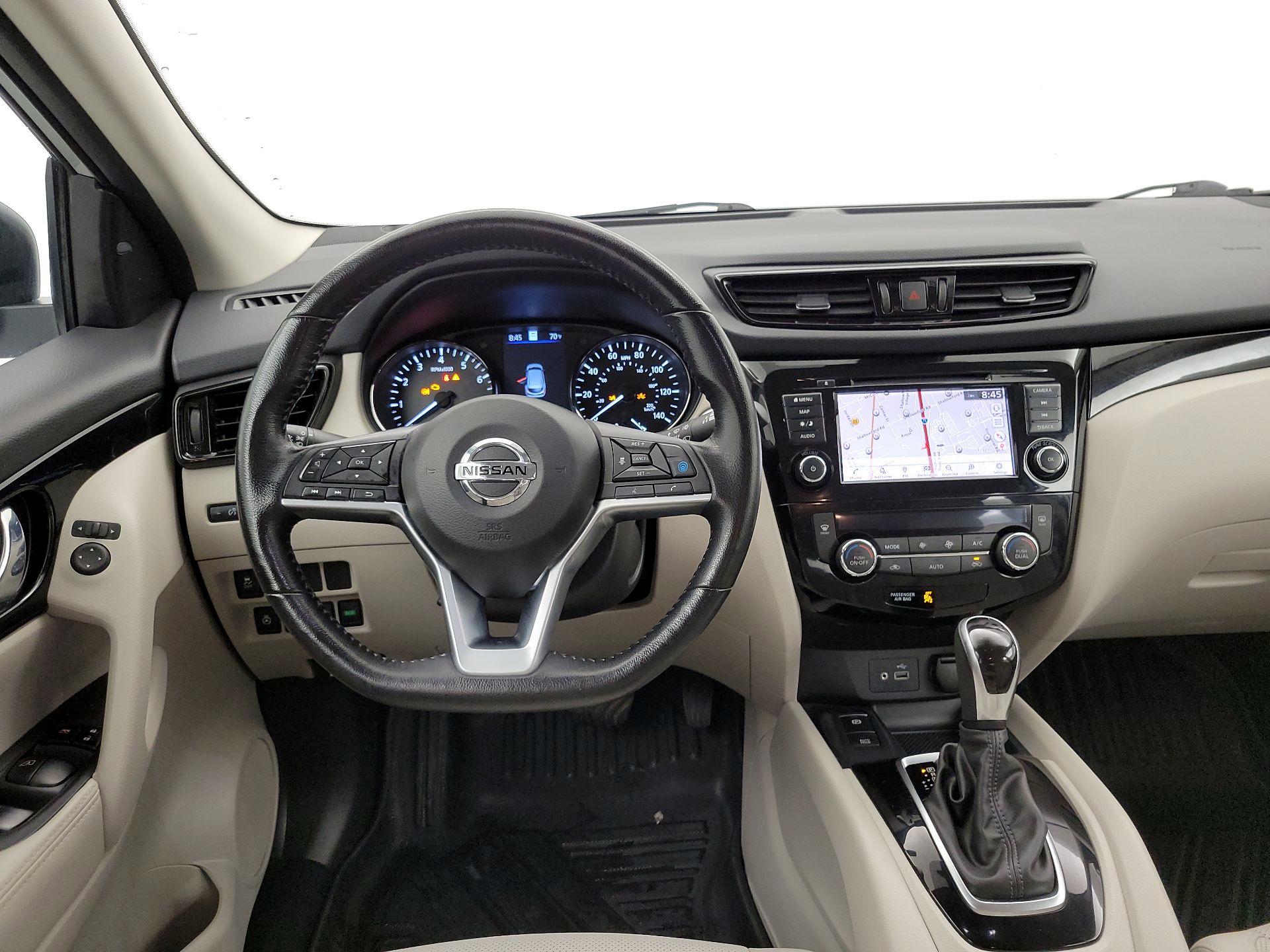 Thumbnail: 2022 Nissan Rogue Sport - 10