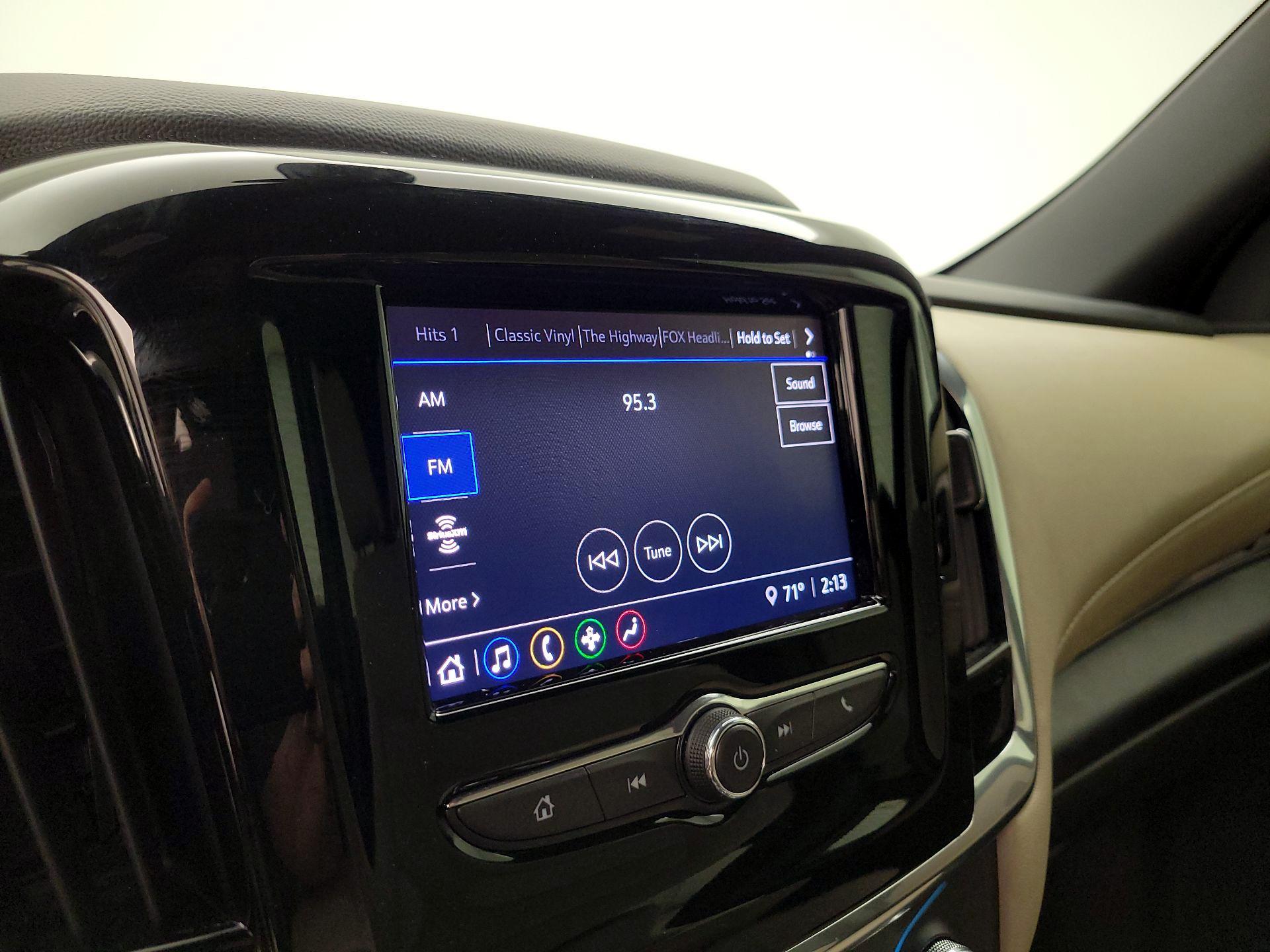 Thumbnail: 2023 Chevrolet Traverse - 15