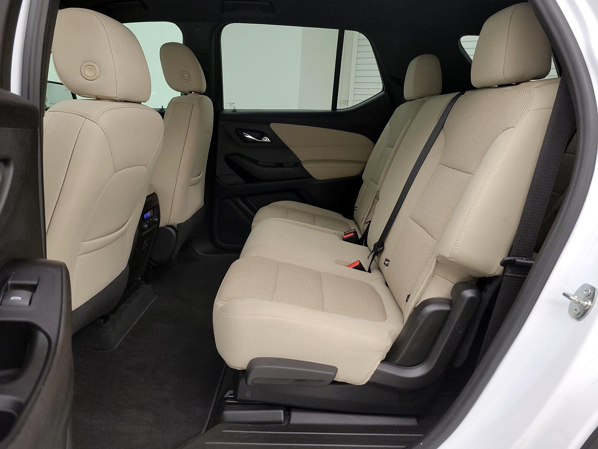 Thumbnail: 2023 Chevrolet Traverse - 19