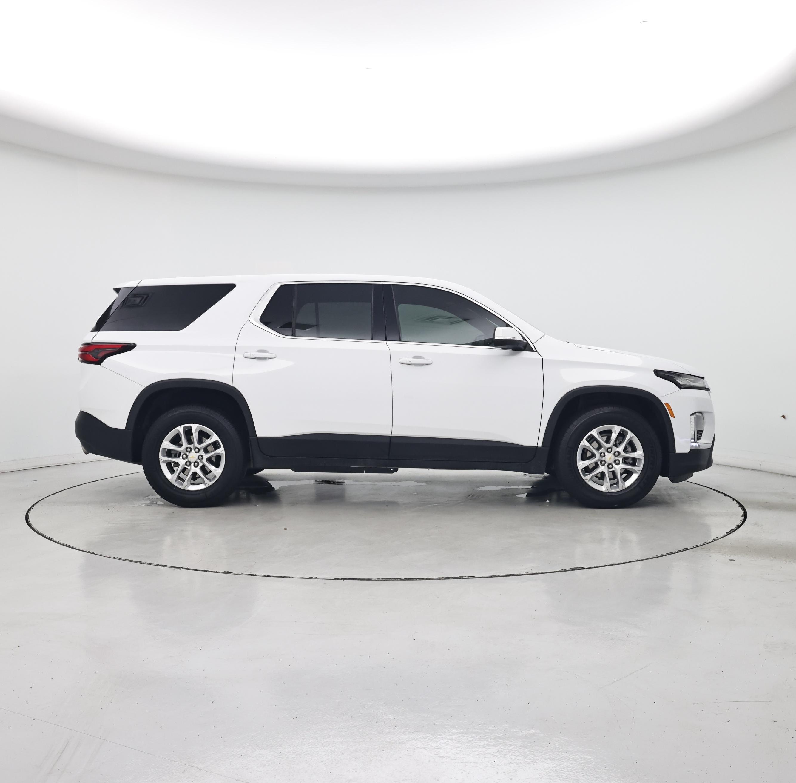 Thumbnail: 2023 Chevrolet Traverse - 7