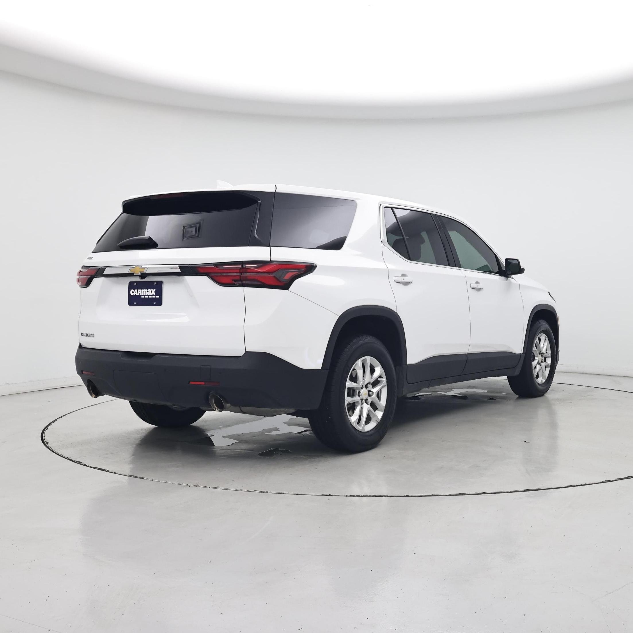 Thumbnail: 2023 Chevrolet Traverse - 8