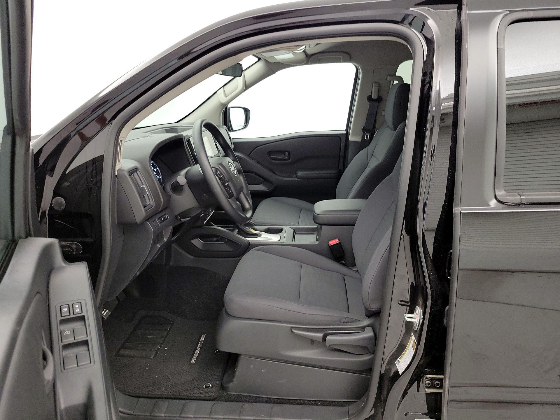 Thumbnail: 2025 Nissan Frontier - 11