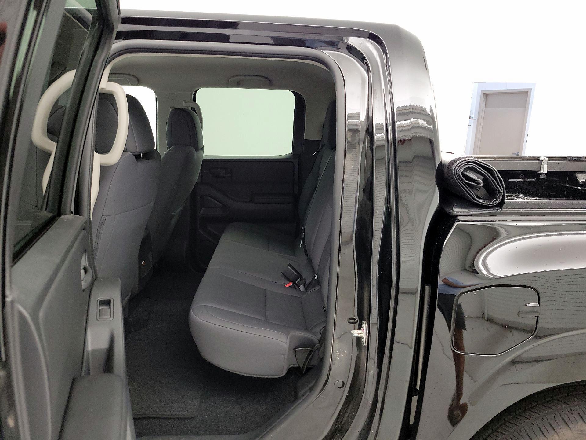 Thumbnail: 2025 Nissan Frontier - 19