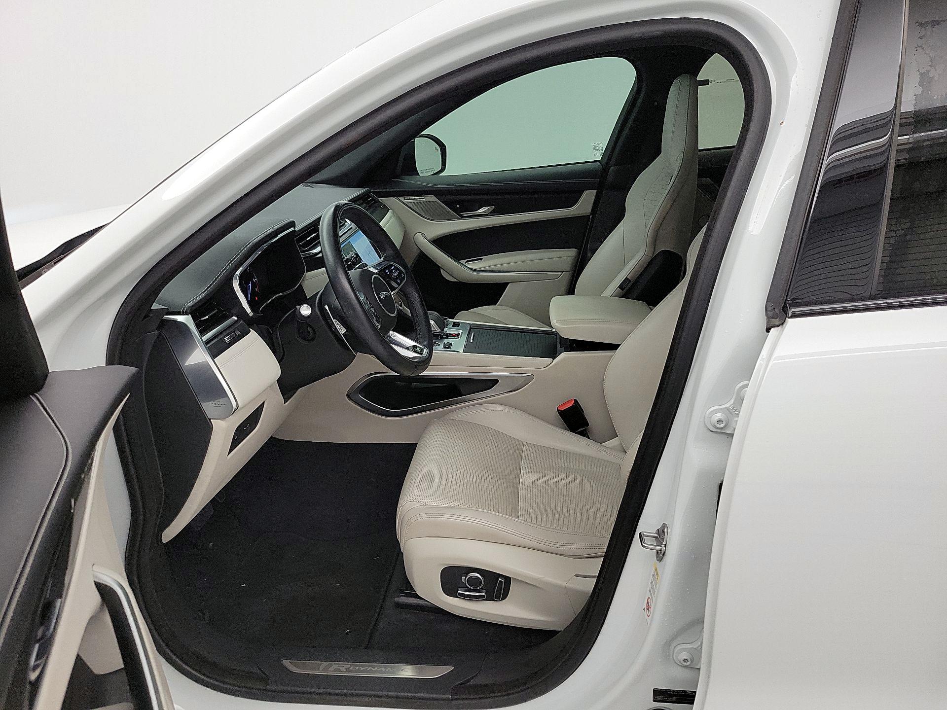 Thumbnail: 2023 Jaguar F-Pace - 11