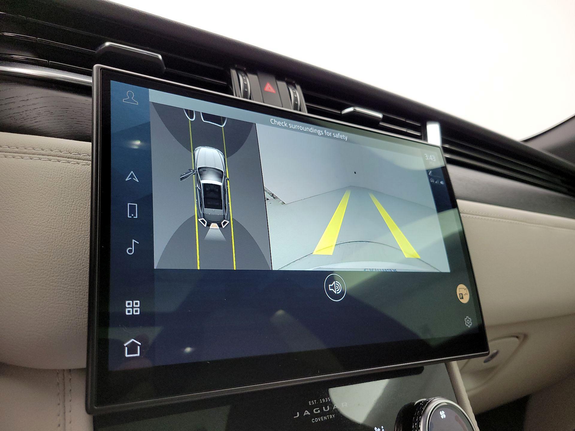 Thumbnail: 2023 Jaguar F-Pace - 15