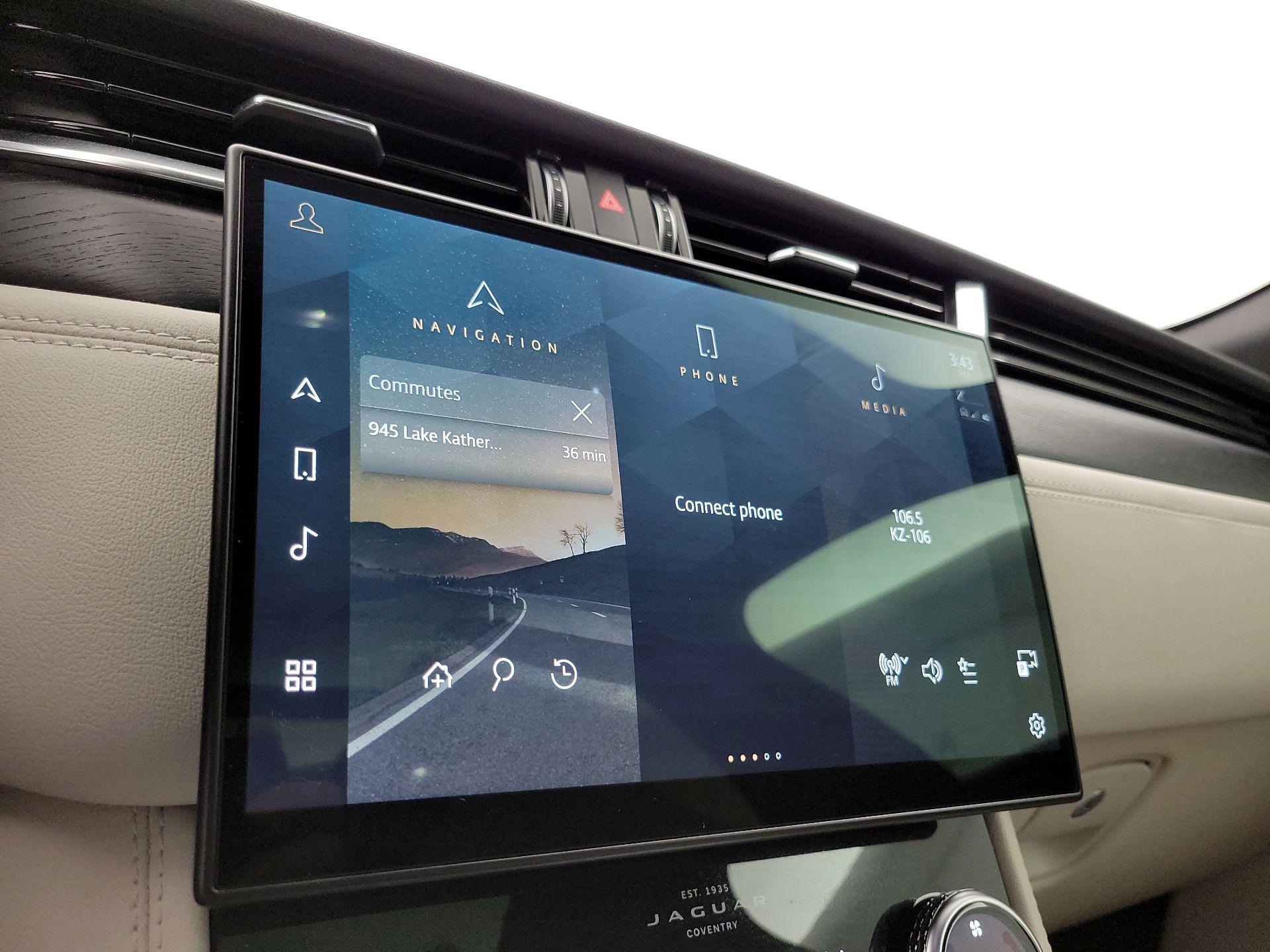 Thumbnail: 2023 Jaguar F-Pace - 16