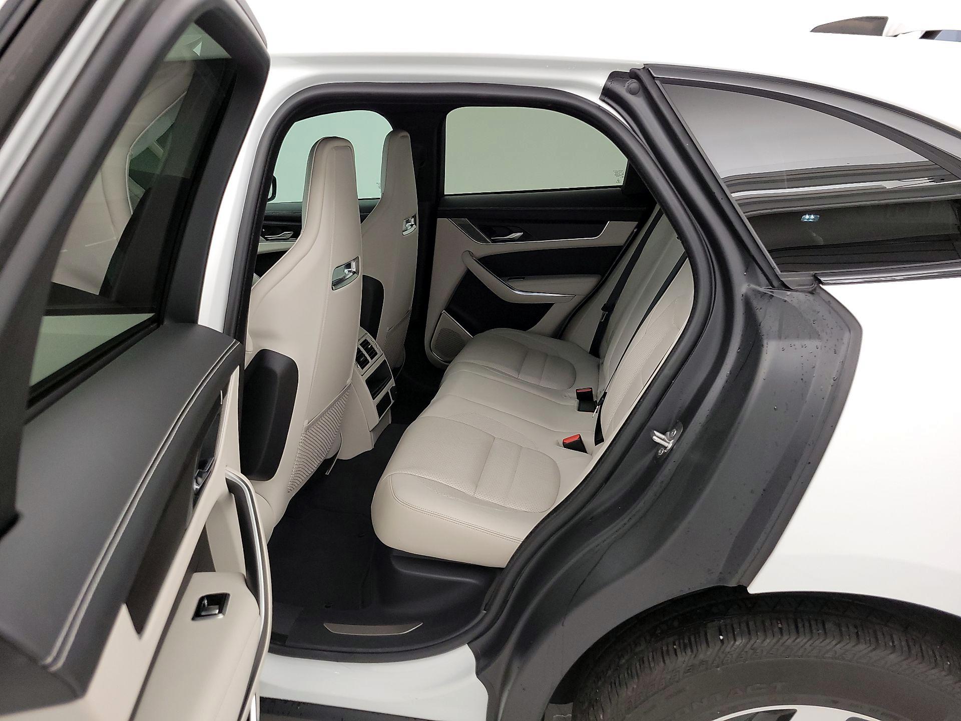 Thumbnail: 2023 Jaguar F-Pace - 20