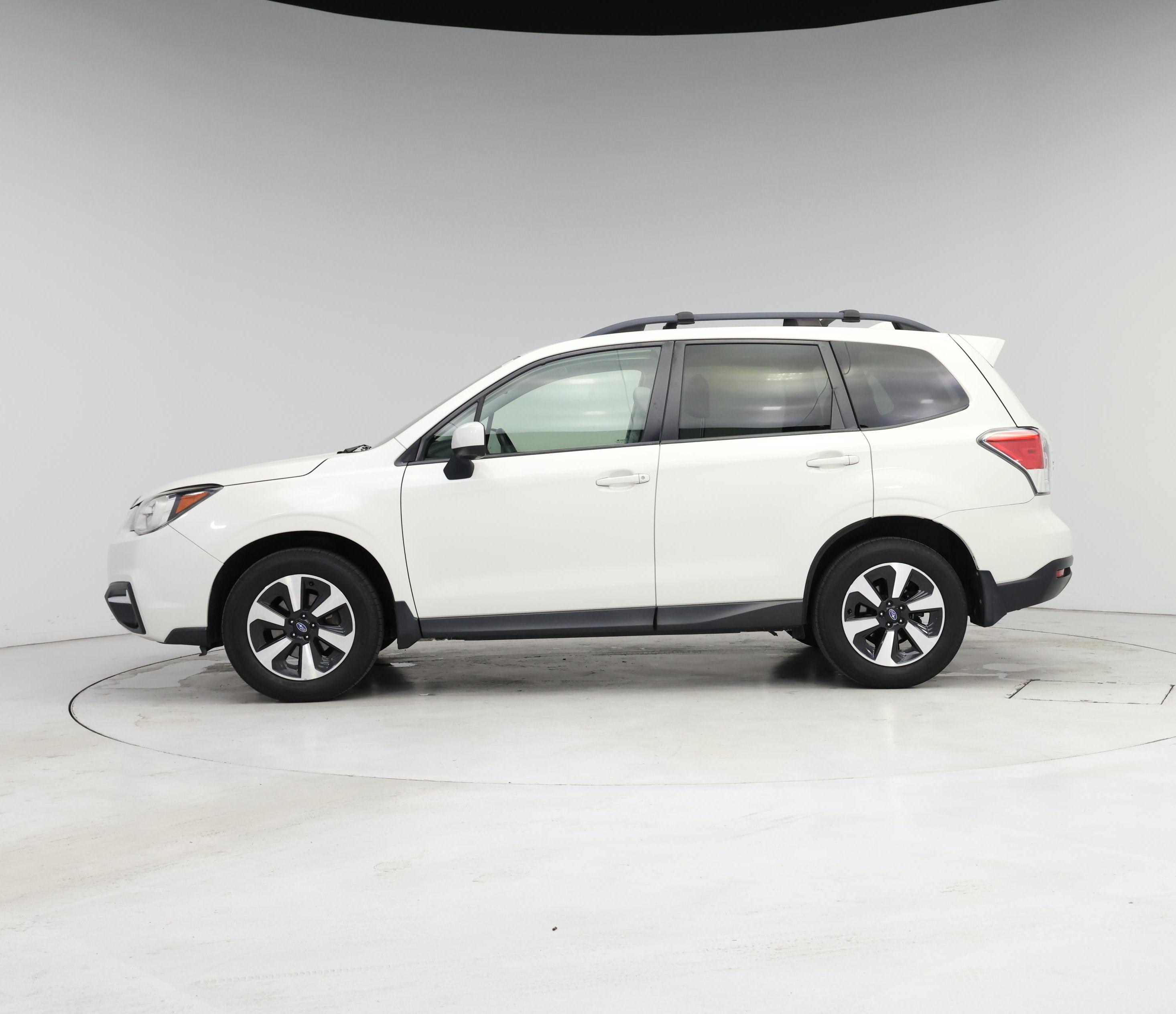 Thumbnail: 2017 Subaru Forester - 3