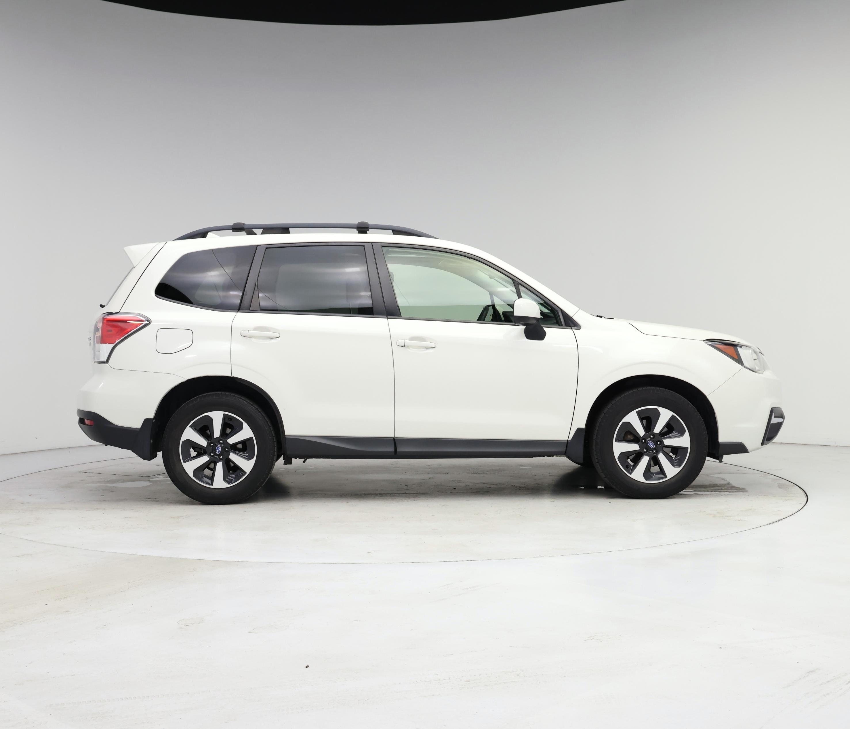 Thumbnail: 2017 Subaru Forester - 7