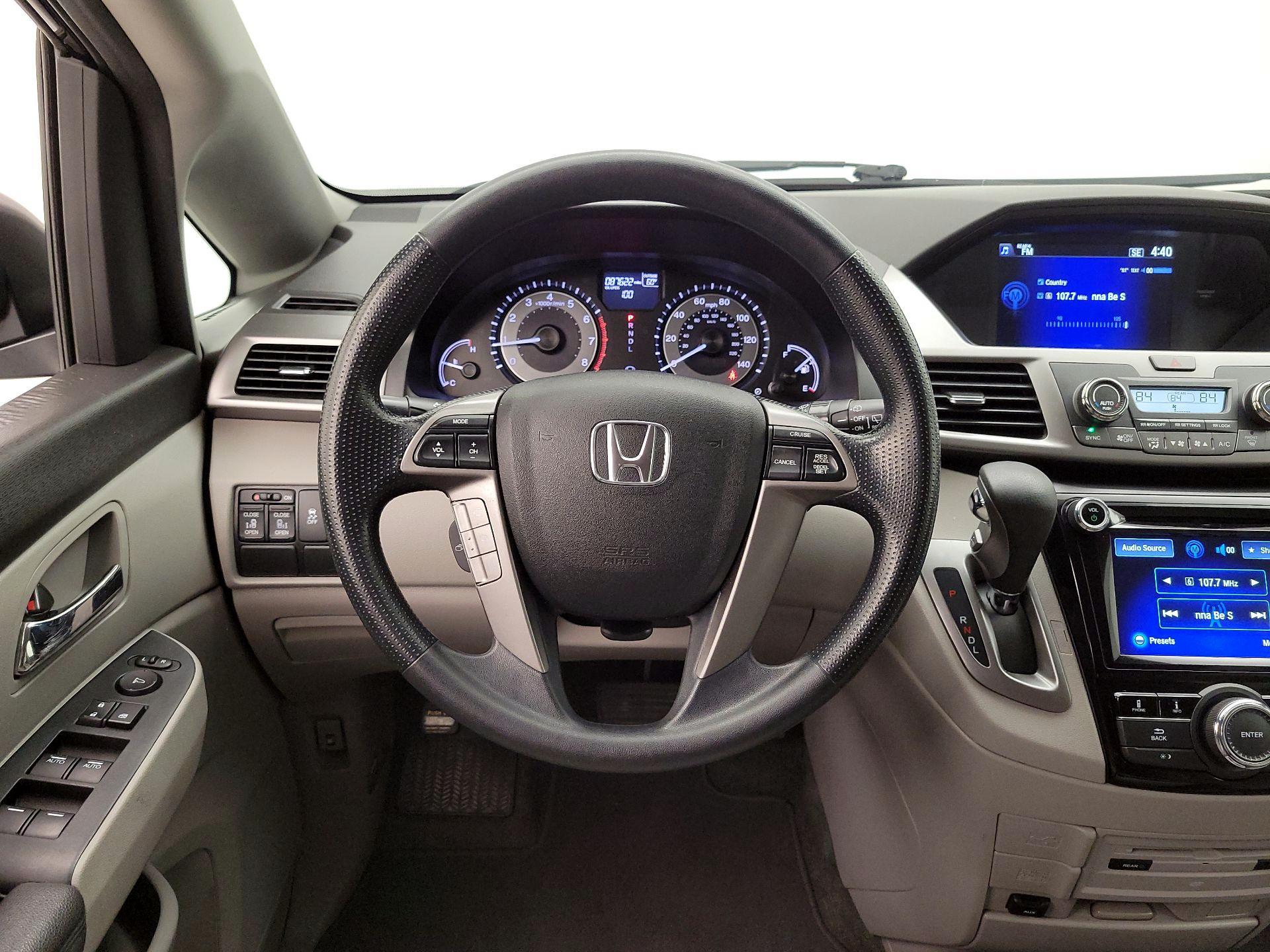 Thumbnail: 2016 Honda Odyssey - 10