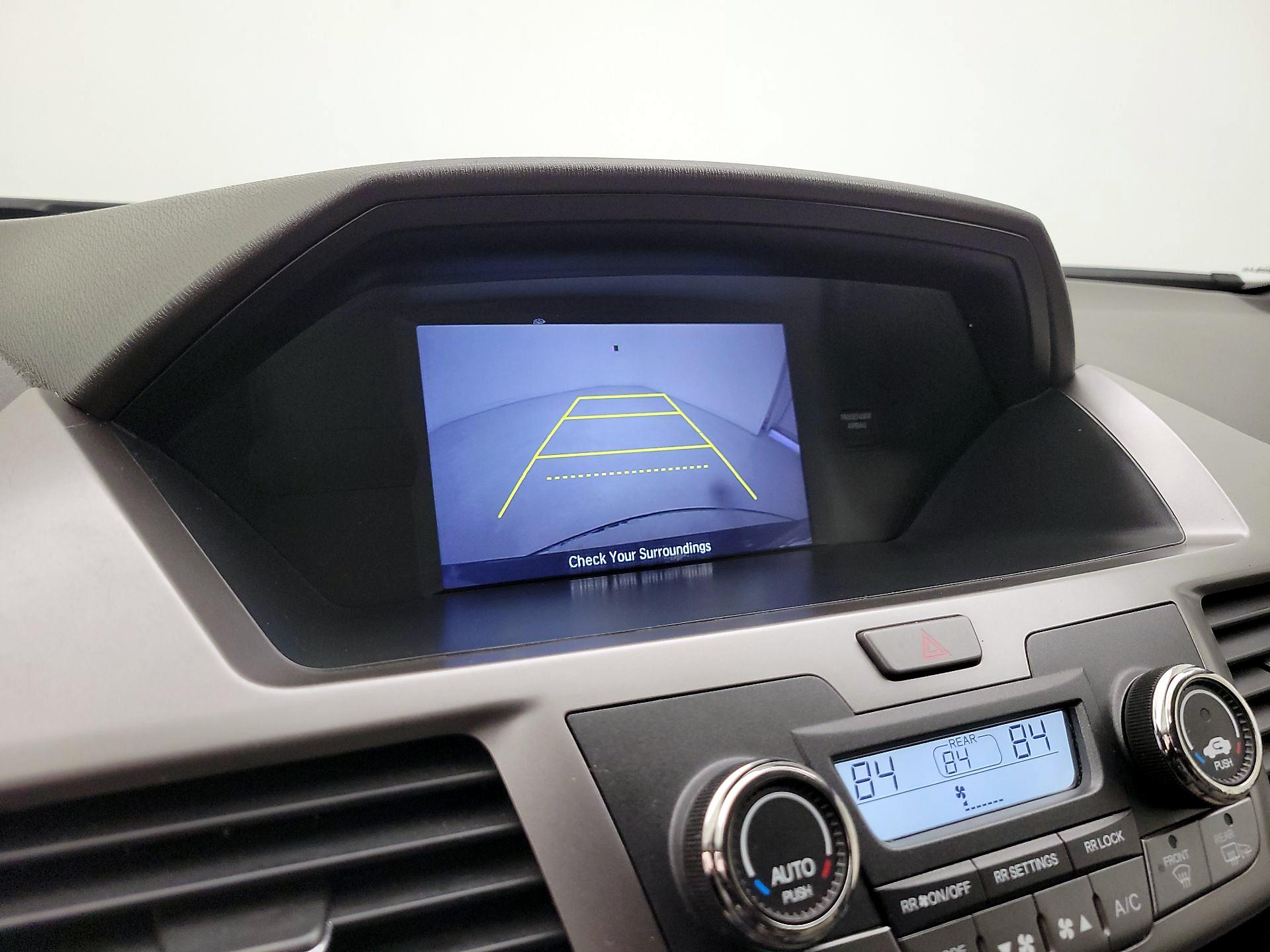 Thumbnail: 2016 Honda Odyssey - 14