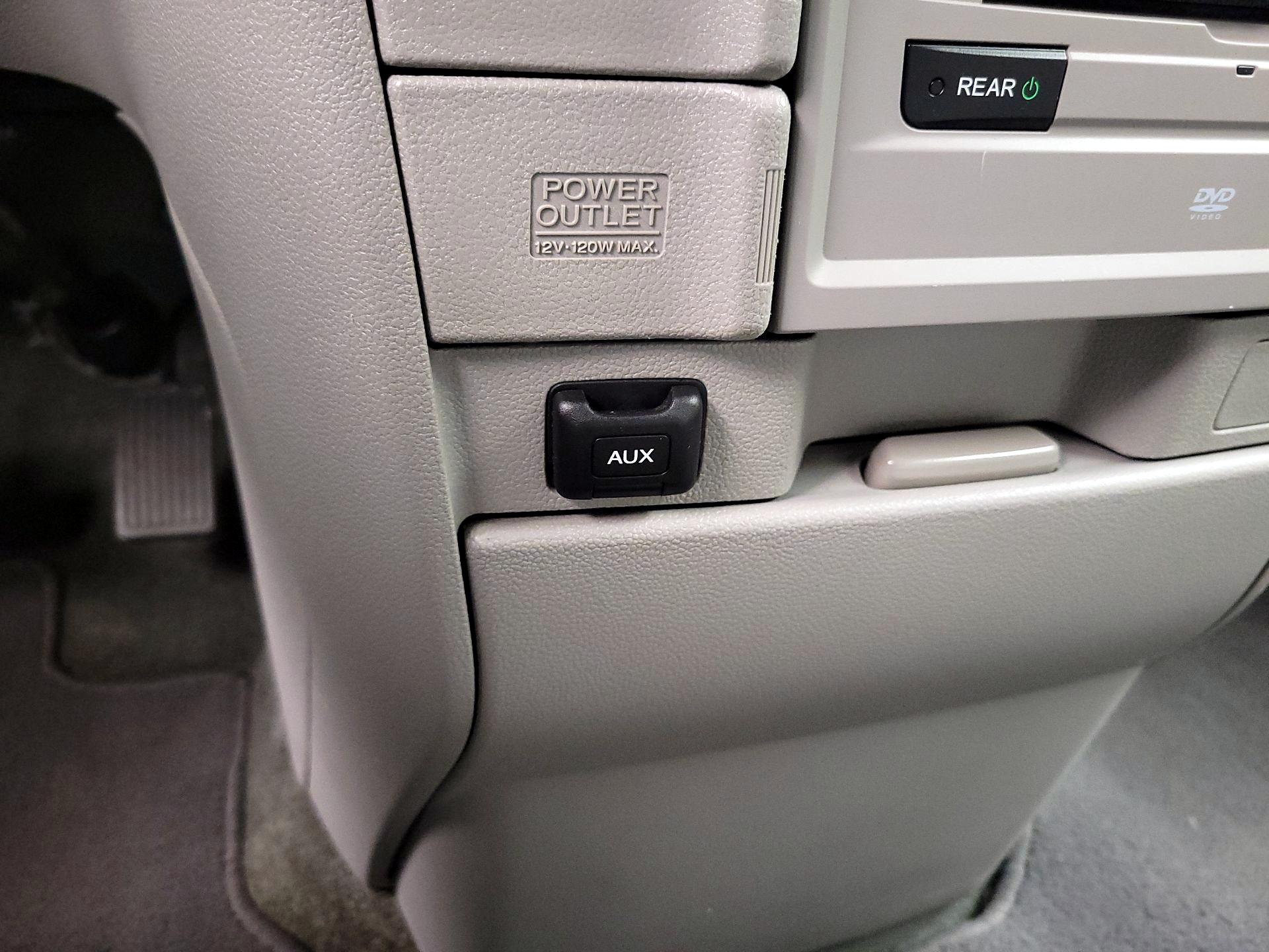 Thumbnail: 2016 Honda Odyssey - 18