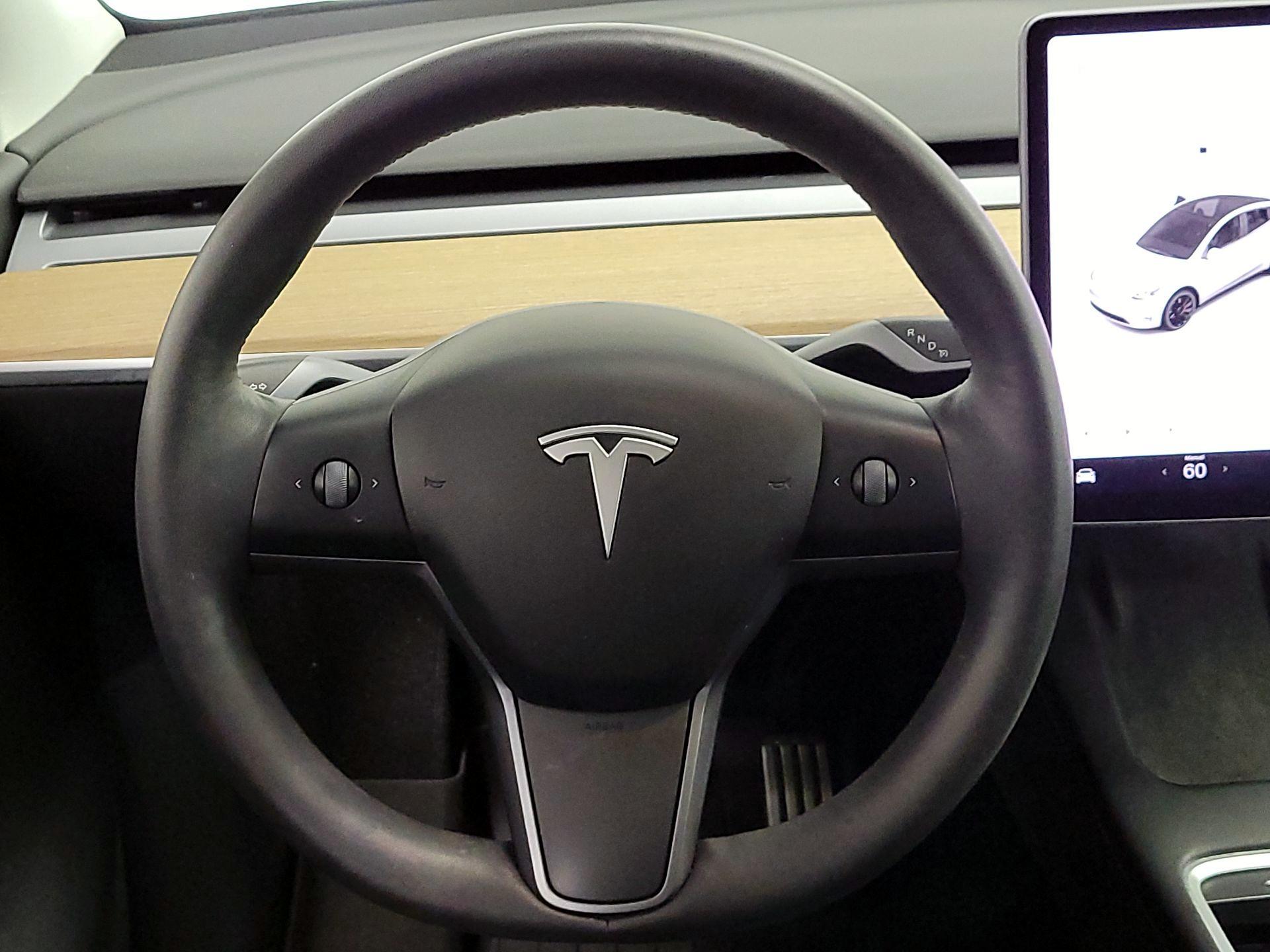 Thumbnail: 2022 Tesla Model Y - 10