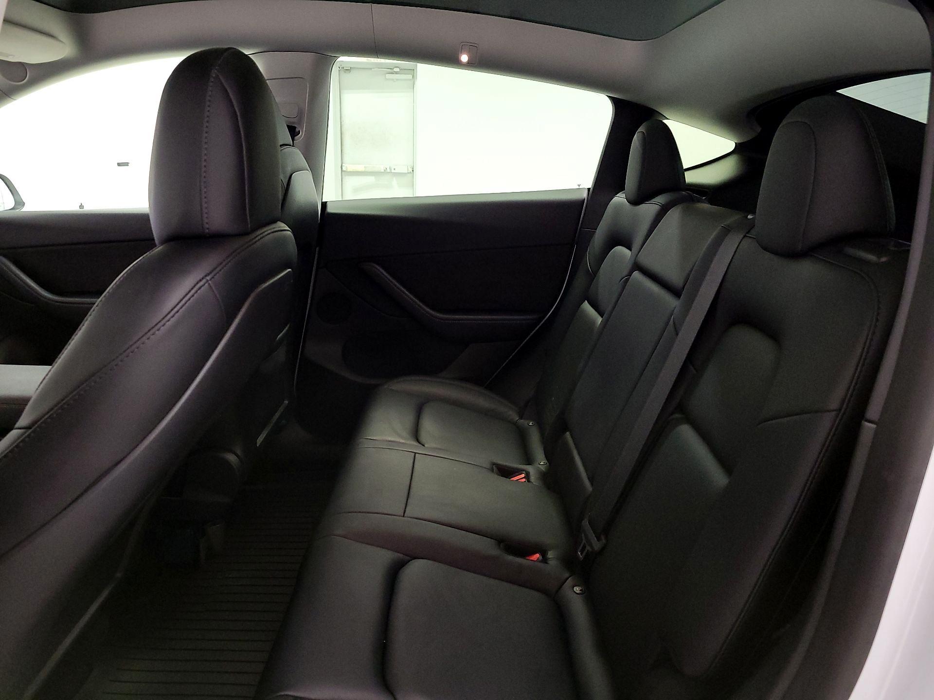 Thumbnail: 2022 Tesla Model Y - 19