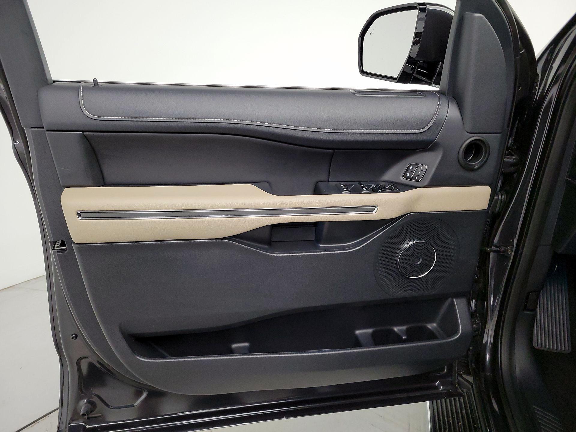 Thumbnail: 2023 Ford Expedition - 12