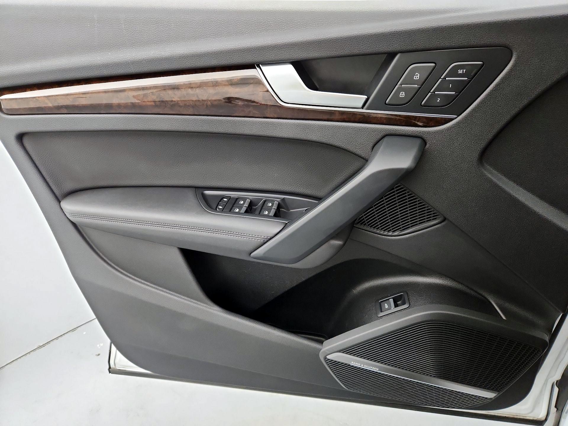 Thumbnail: 2019 Audi Q5 - 12