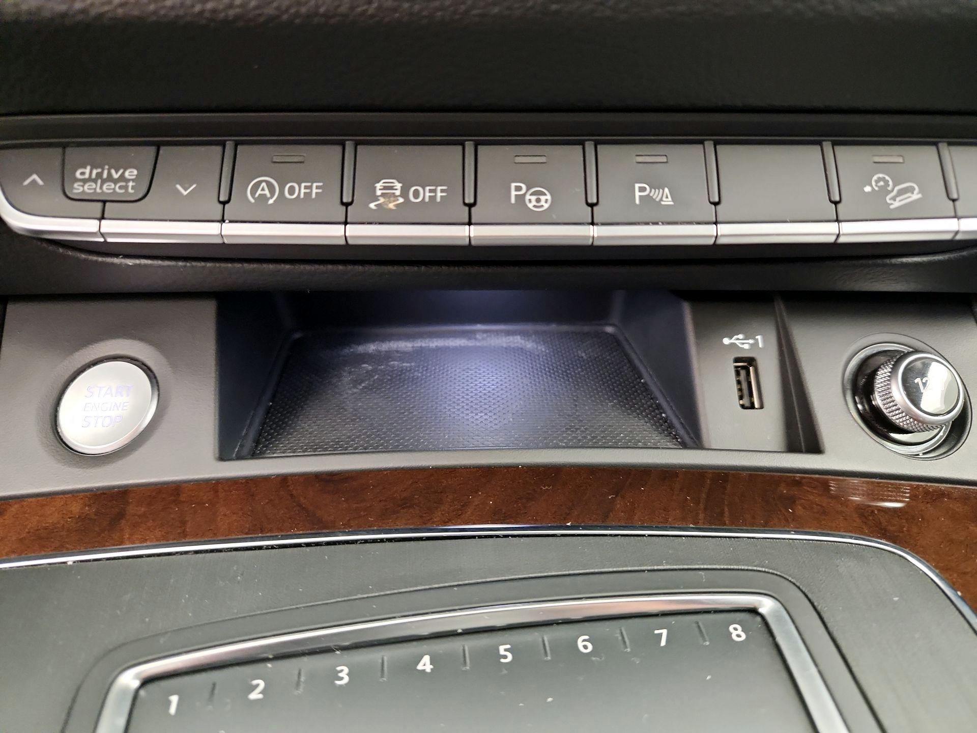 Thumbnail: 2019 Audi Q5 - 19