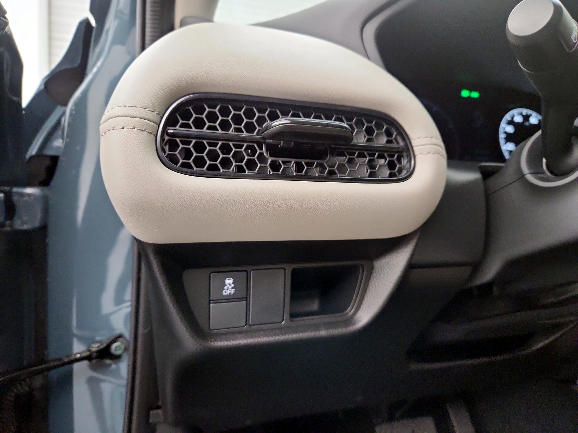 Thumbnail: 2025 Honda HR-V - 13