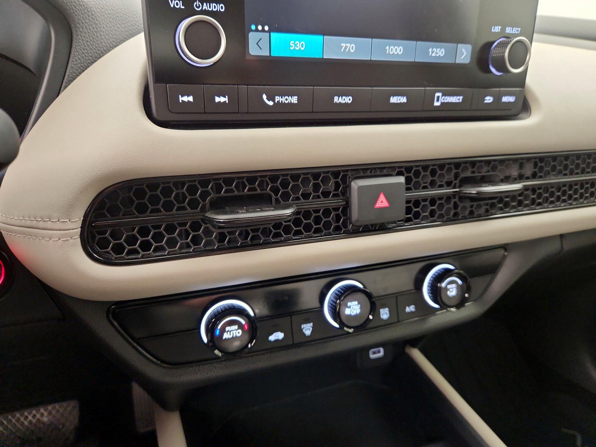 Thumbnail: 2025 Honda HR-V - 16