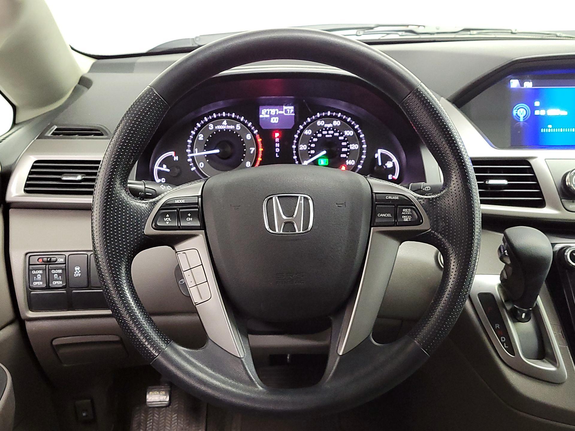 Thumbnail: 2016 Honda Odyssey - 10