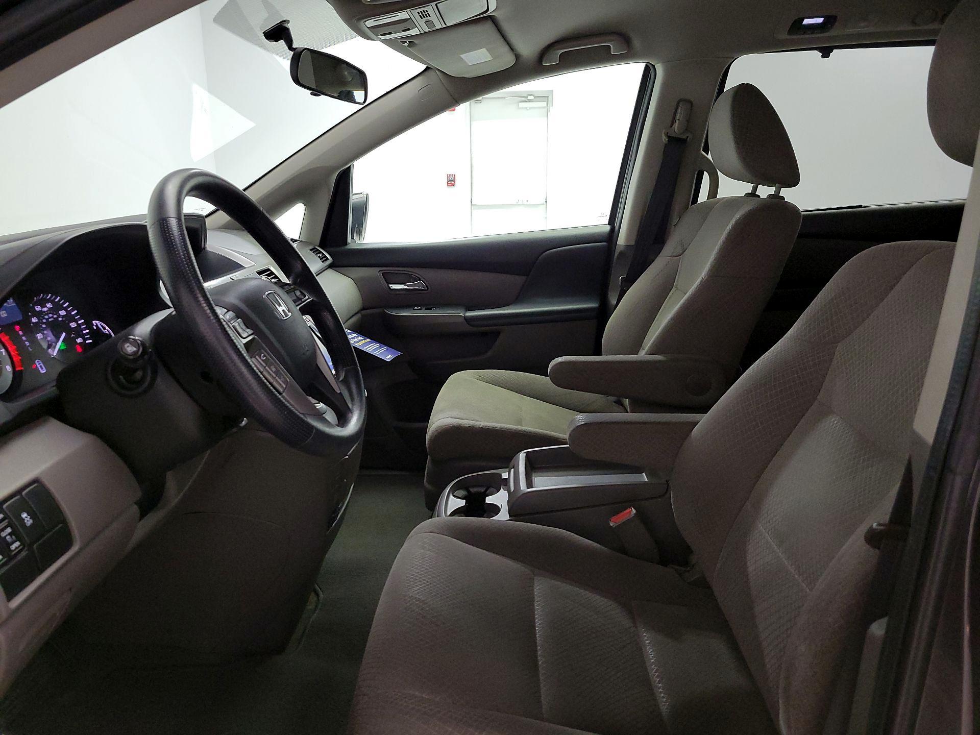 Thumbnail: 2016 Honda Odyssey - 11