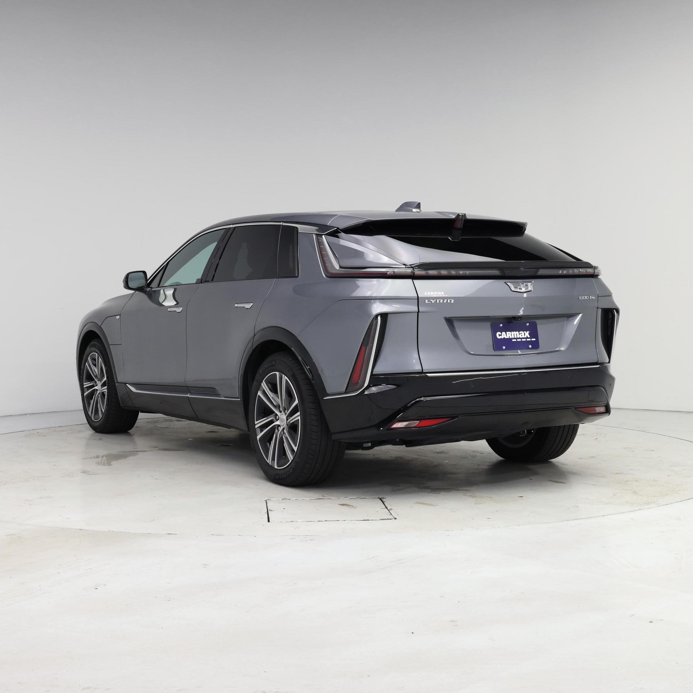 Thumbnail: 2023 Cadillac Lyriq - 2