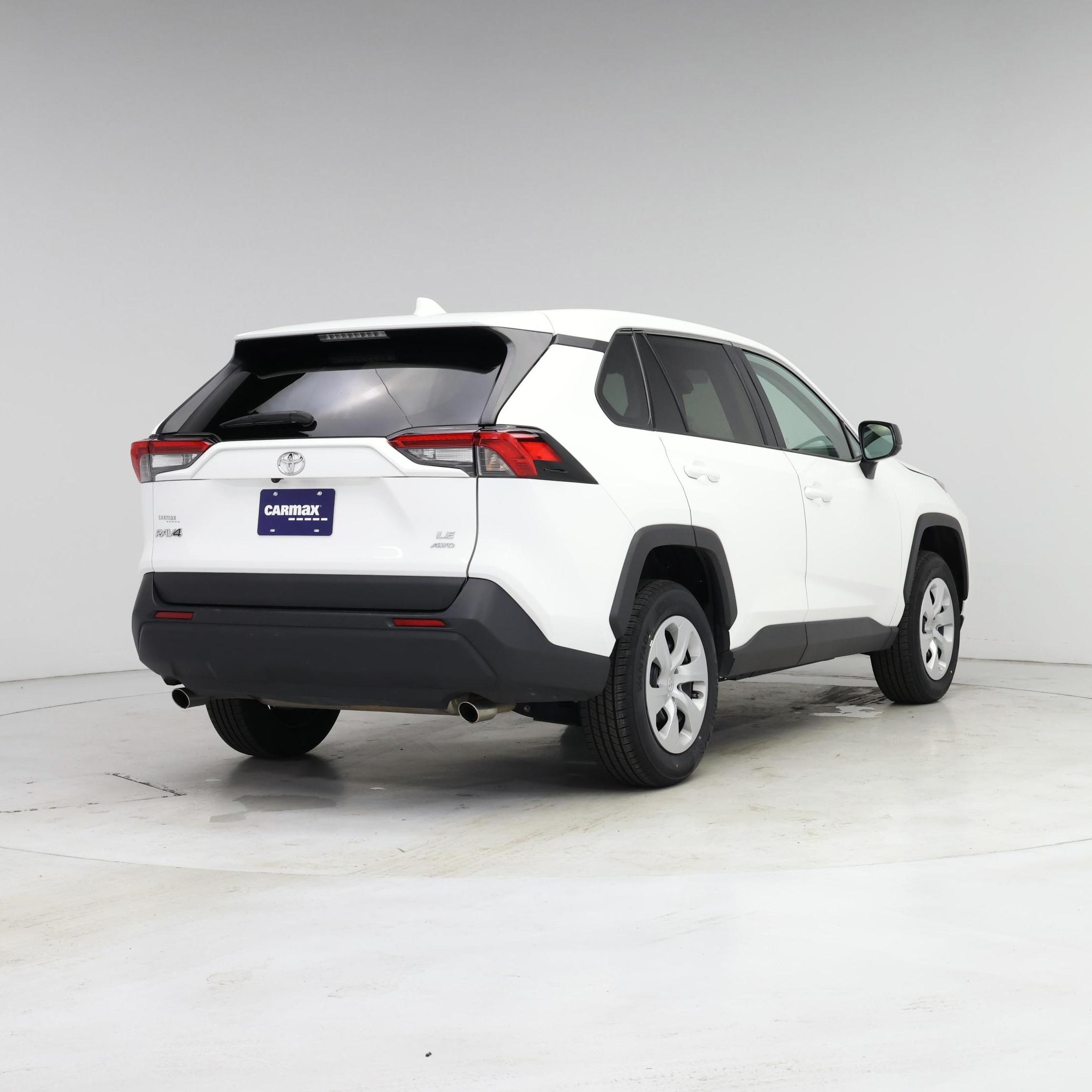 Thumbnail: 2024 Toyota RAV4 - 8