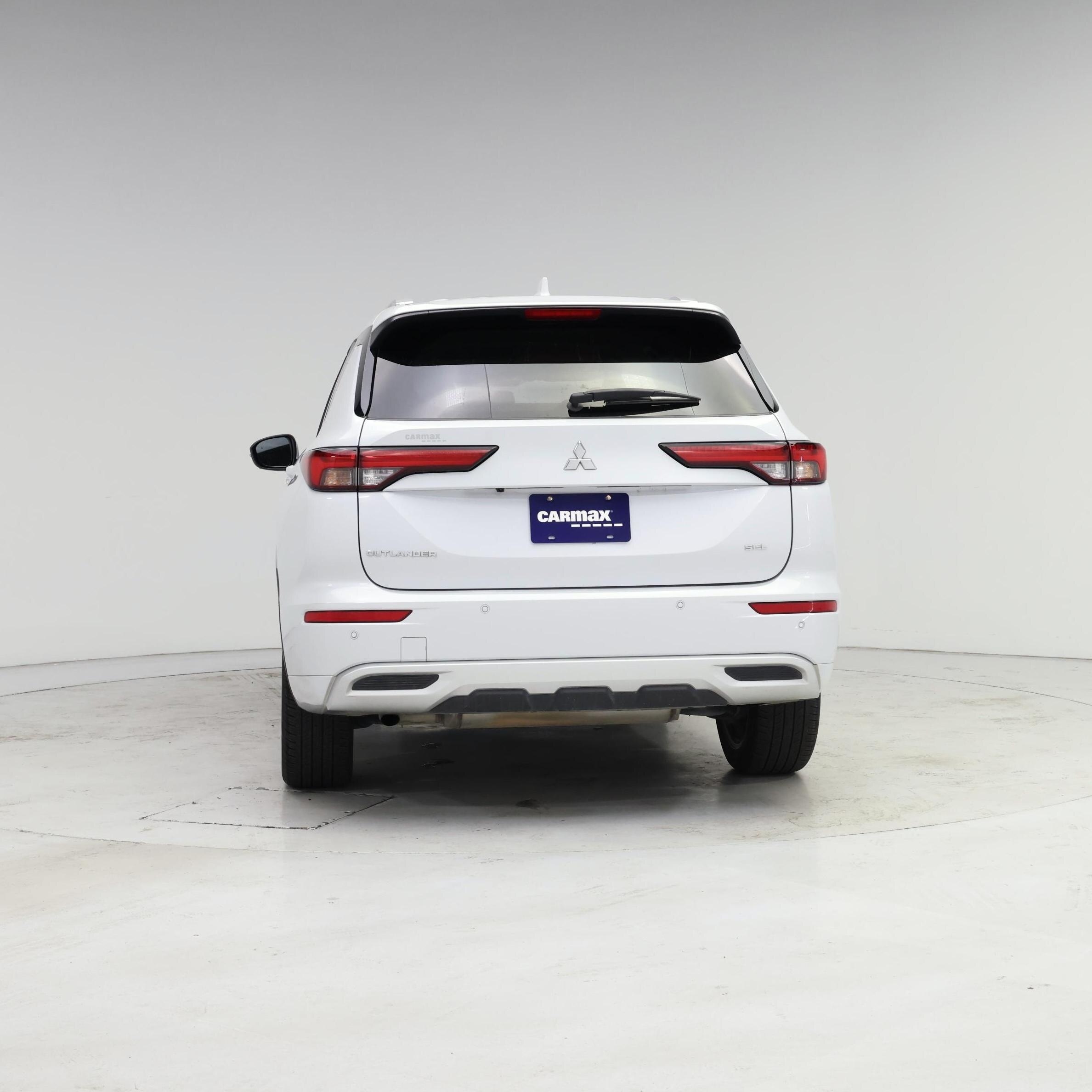 Thumbnail: 2024 Mitsubishi Outlander - 6