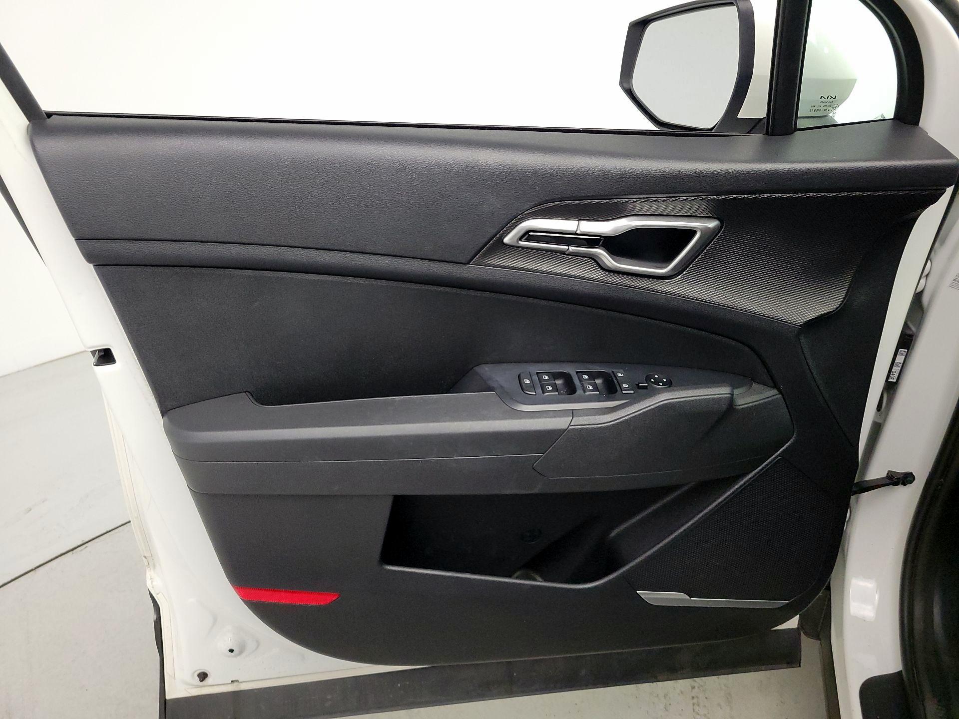 Thumbnail: 2024 Kia Sportage - 12