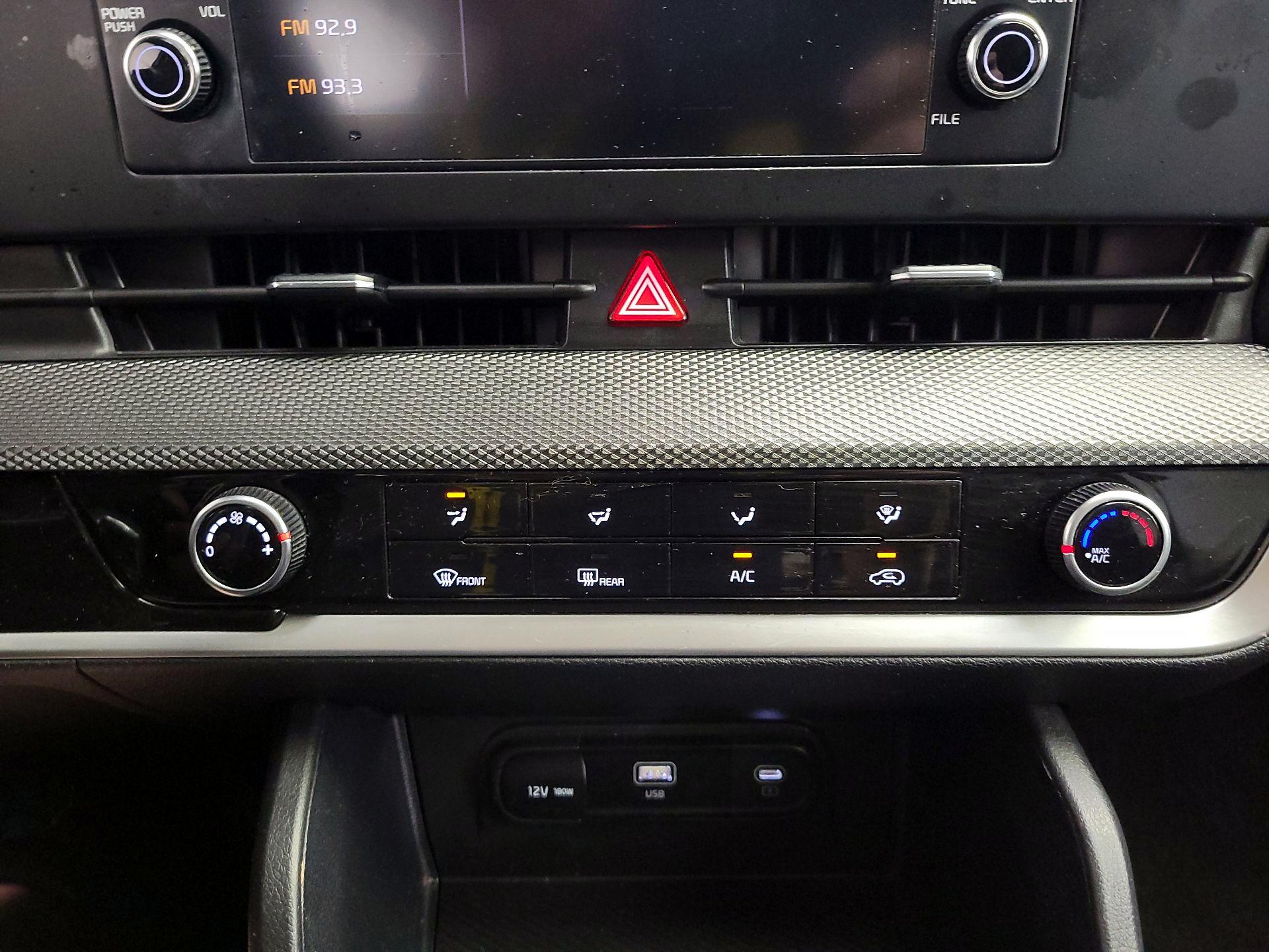 Thumbnail: 2024 Kia Sportage - 16