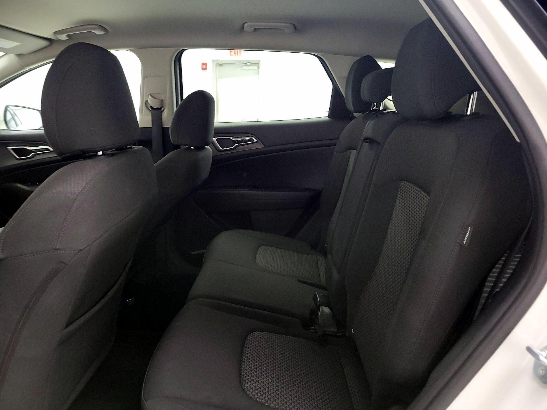 Thumbnail: 2024 Kia Sportage - 19