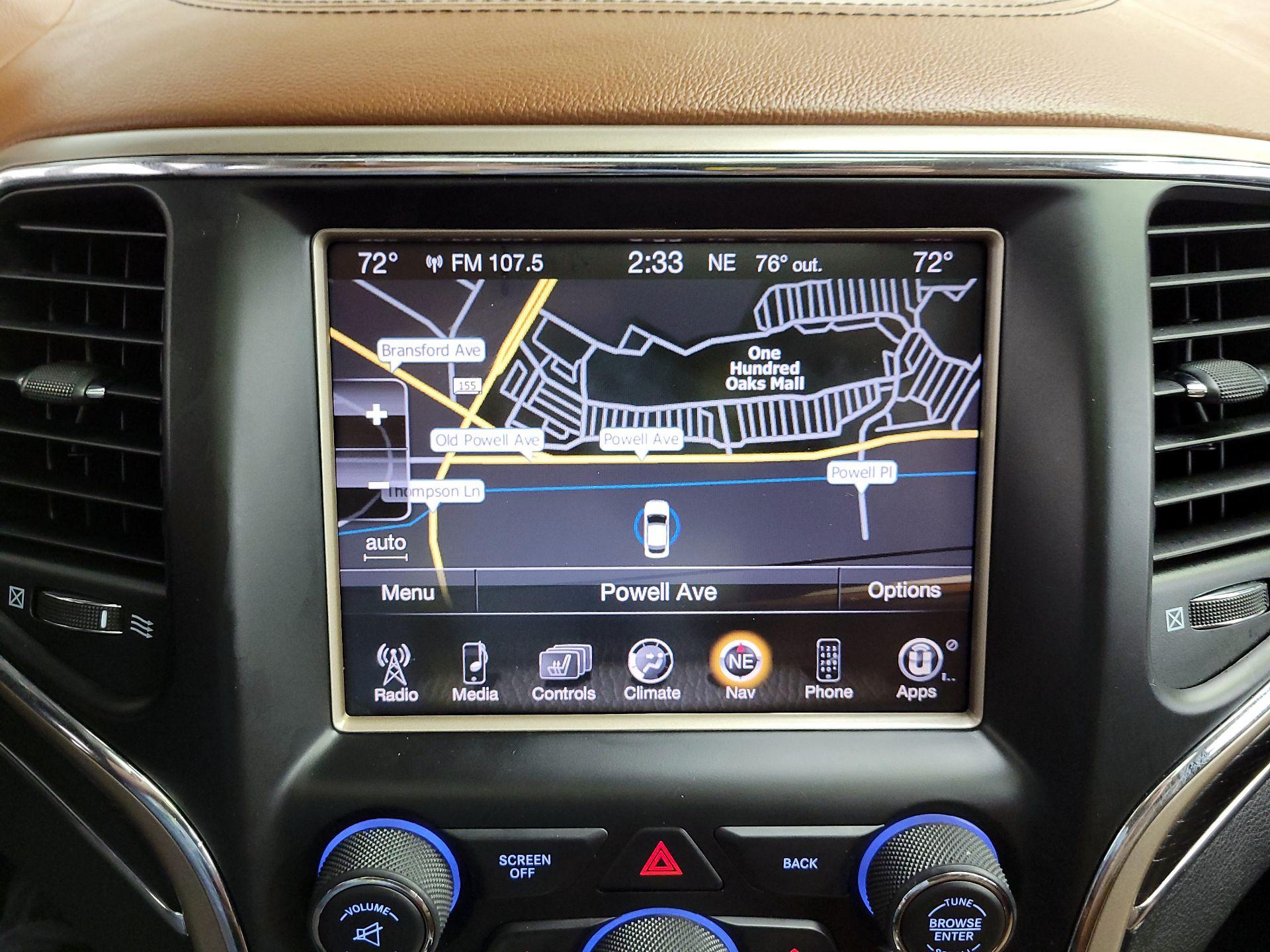 Thumbnail: 2015 Jeep Grand Cherokee - 14