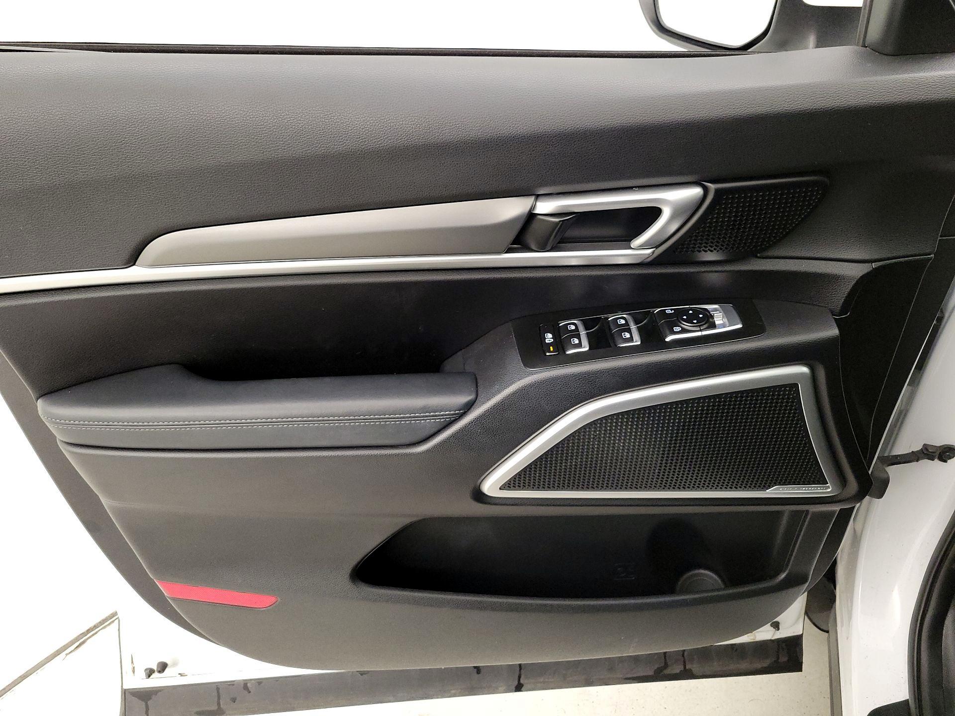 Thumbnail: 2020 Kia Telluride - 12