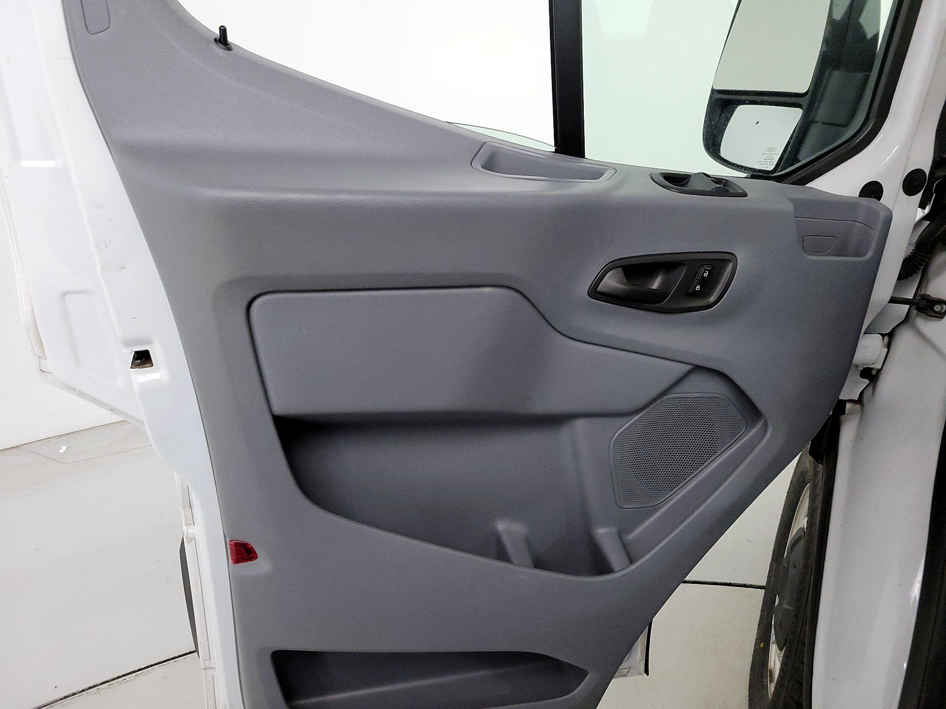 Thumbnail: 2019 Ford Transit Series - 12