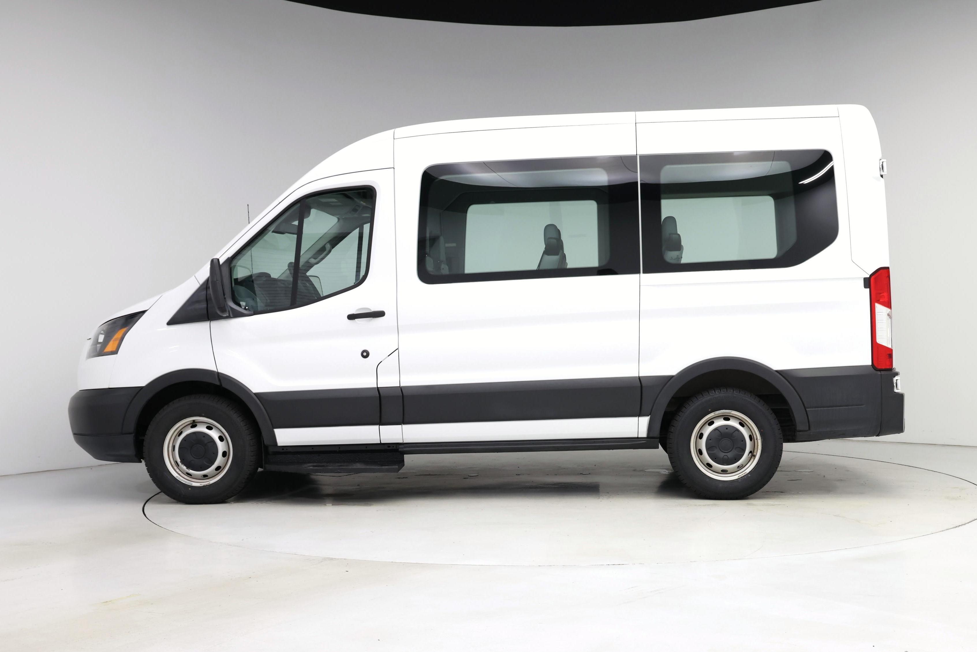 Thumbnail: 2019 Ford Transit Series - 3