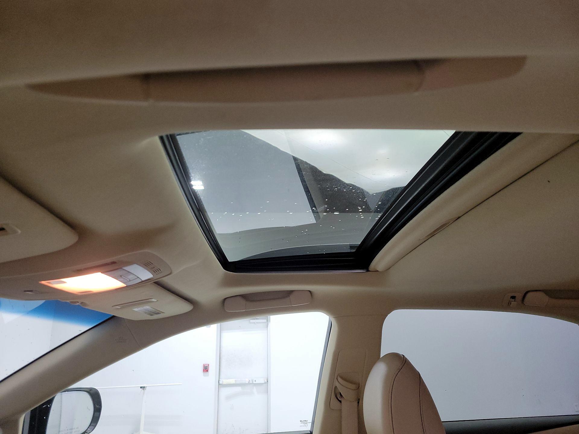 Thumbnail: 2014 Lexus RX - 19