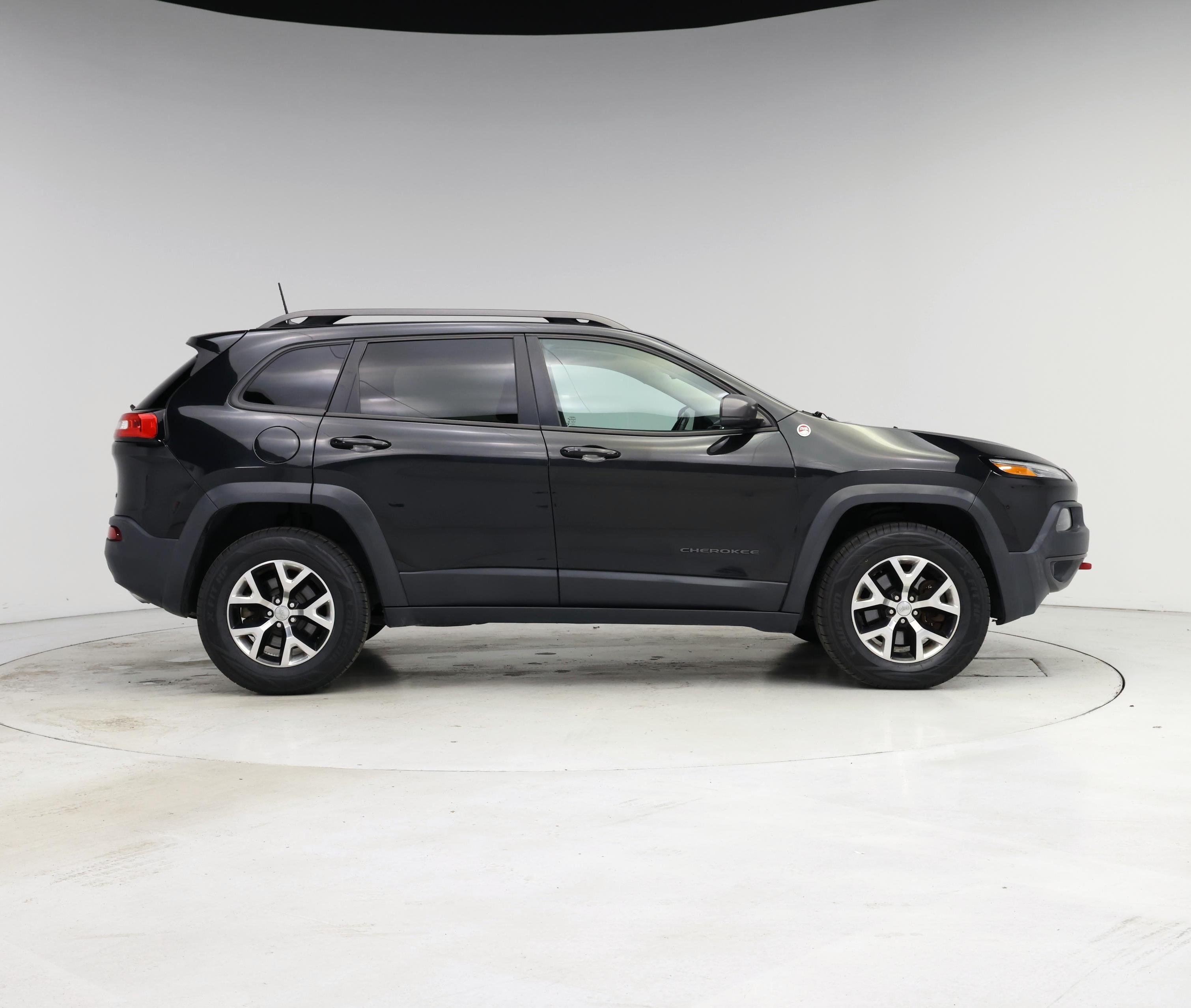 Thumbnail: 2016 Jeep Cherokee - 7
