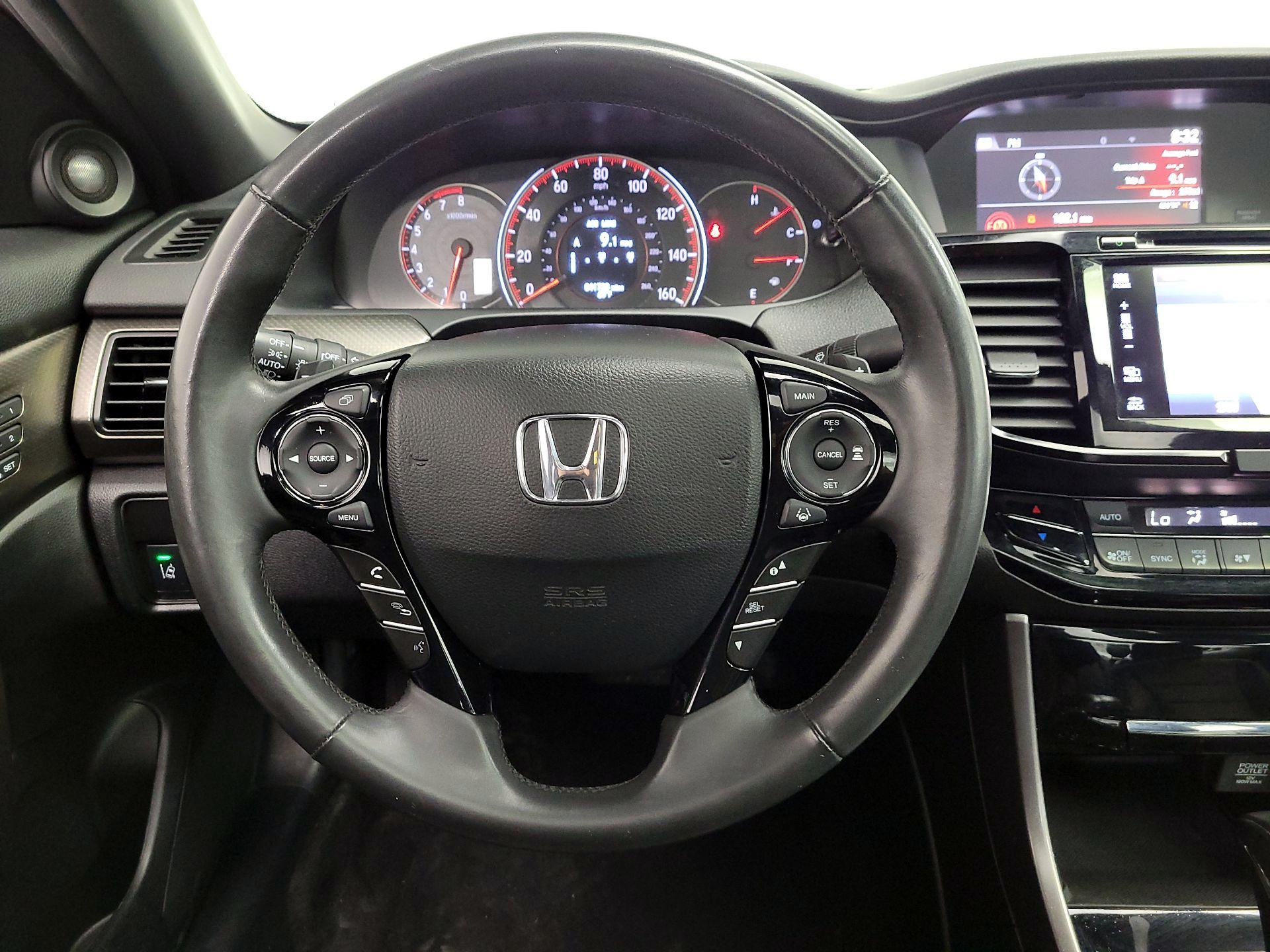 Thumbnail: 2016 Honda Accord - 10