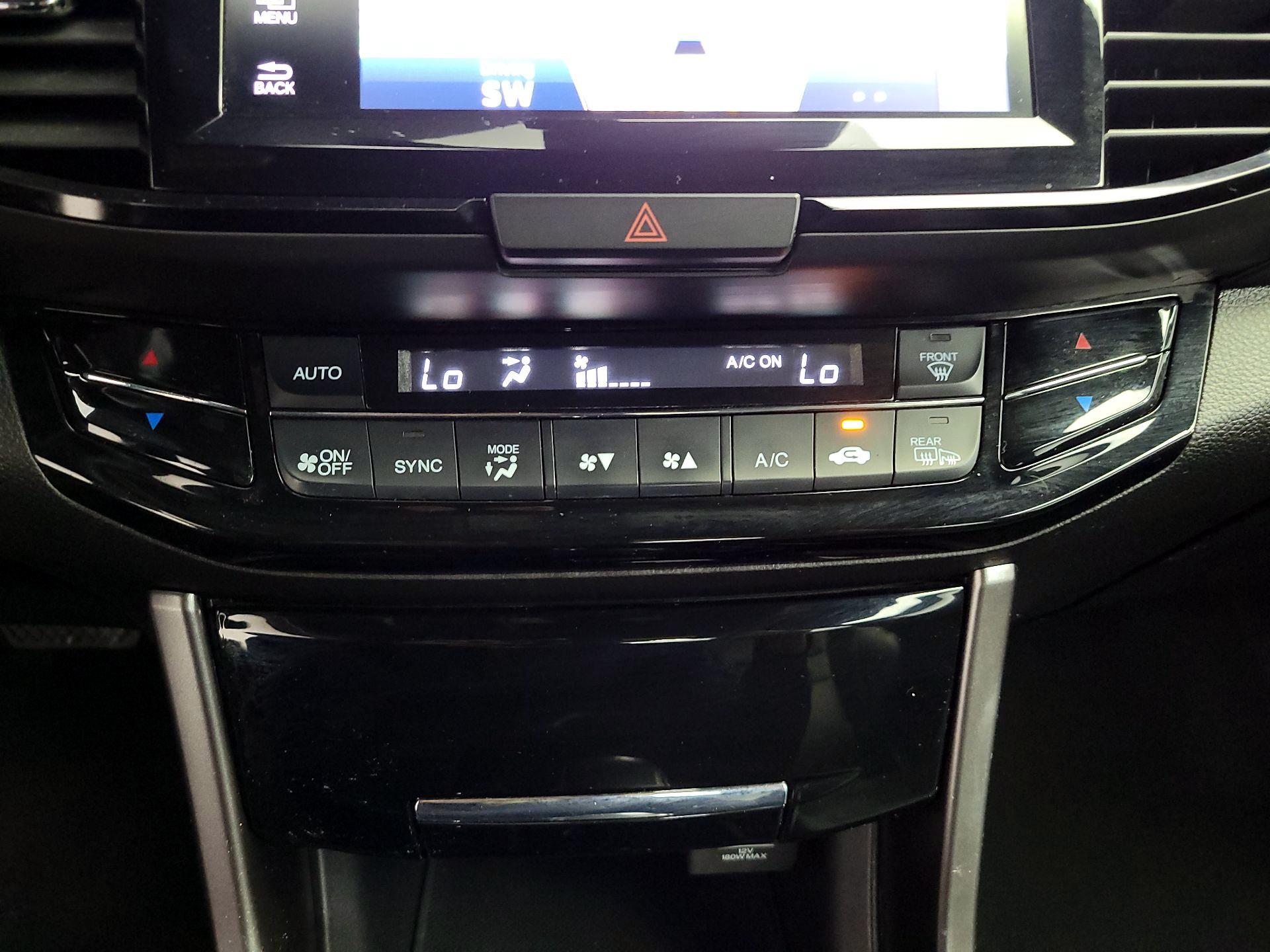 Thumbnail: 2016 Honda Accord - 17