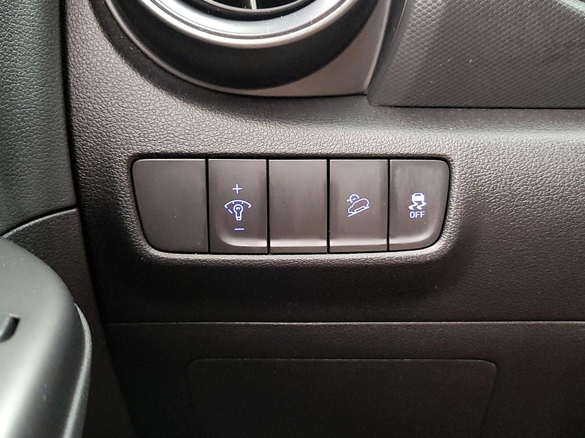 Thumbnail: 2023 Hyundai Kona - 13