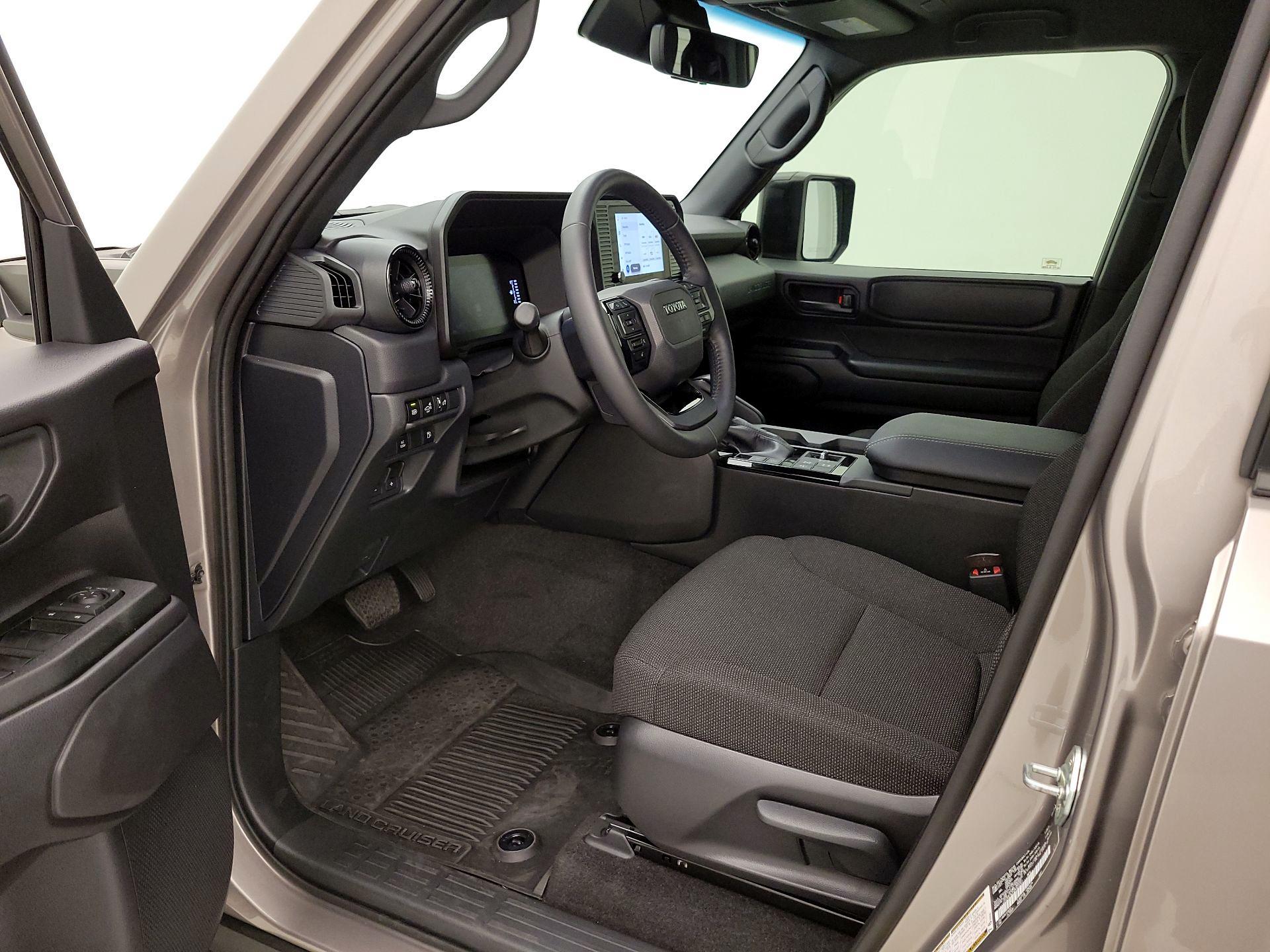 Thumbnail: 2025 Toyota Land Cruiser - 11