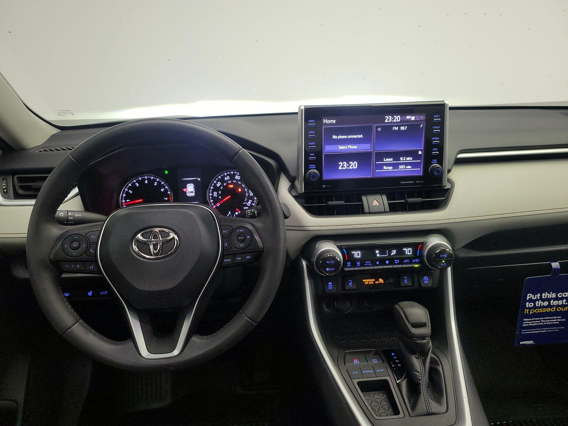 Thumbnail: 2022 Toyota RAV4 - 9