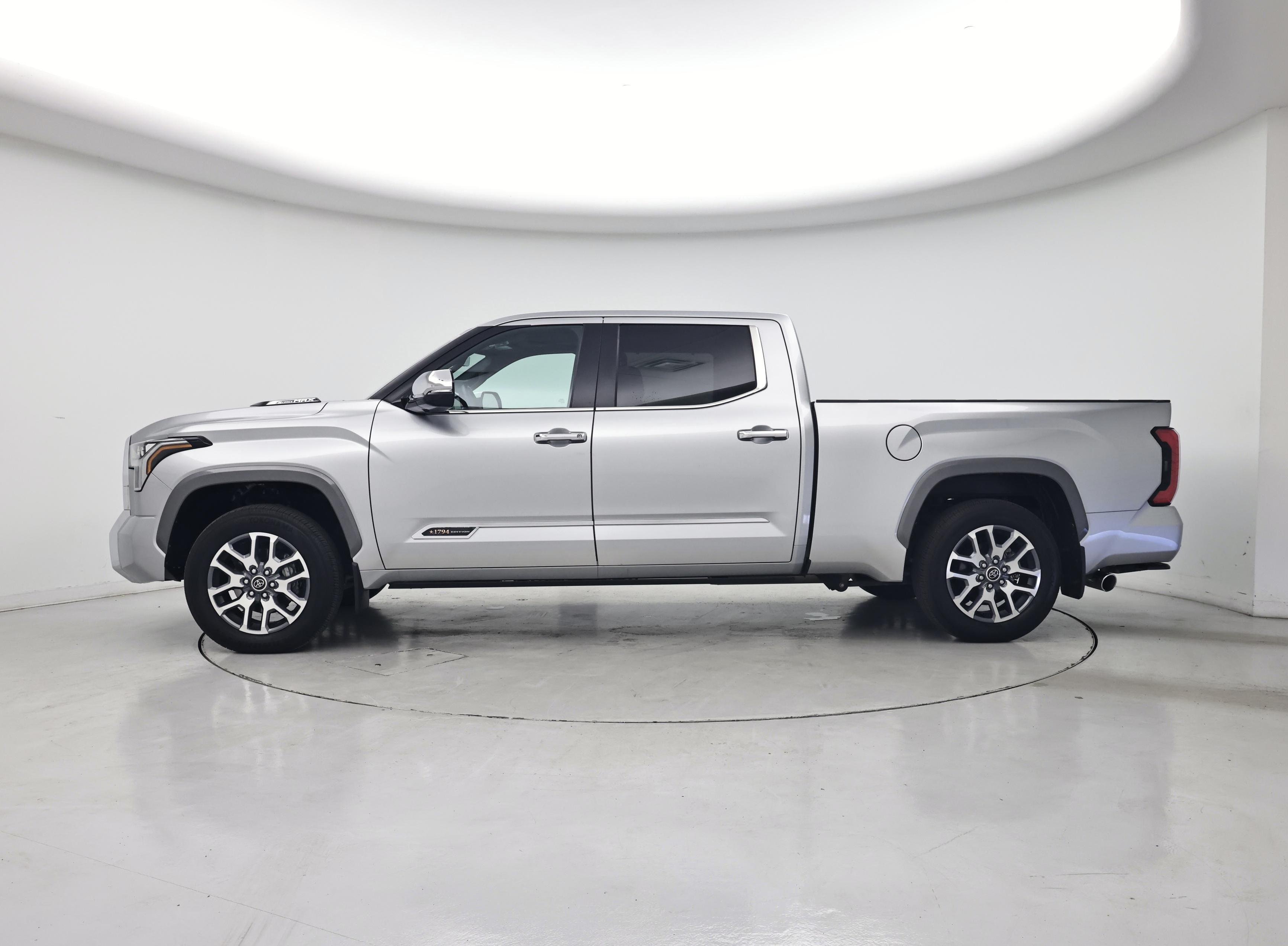 Thumbnail: 2024 Toyota Tundra - 3
