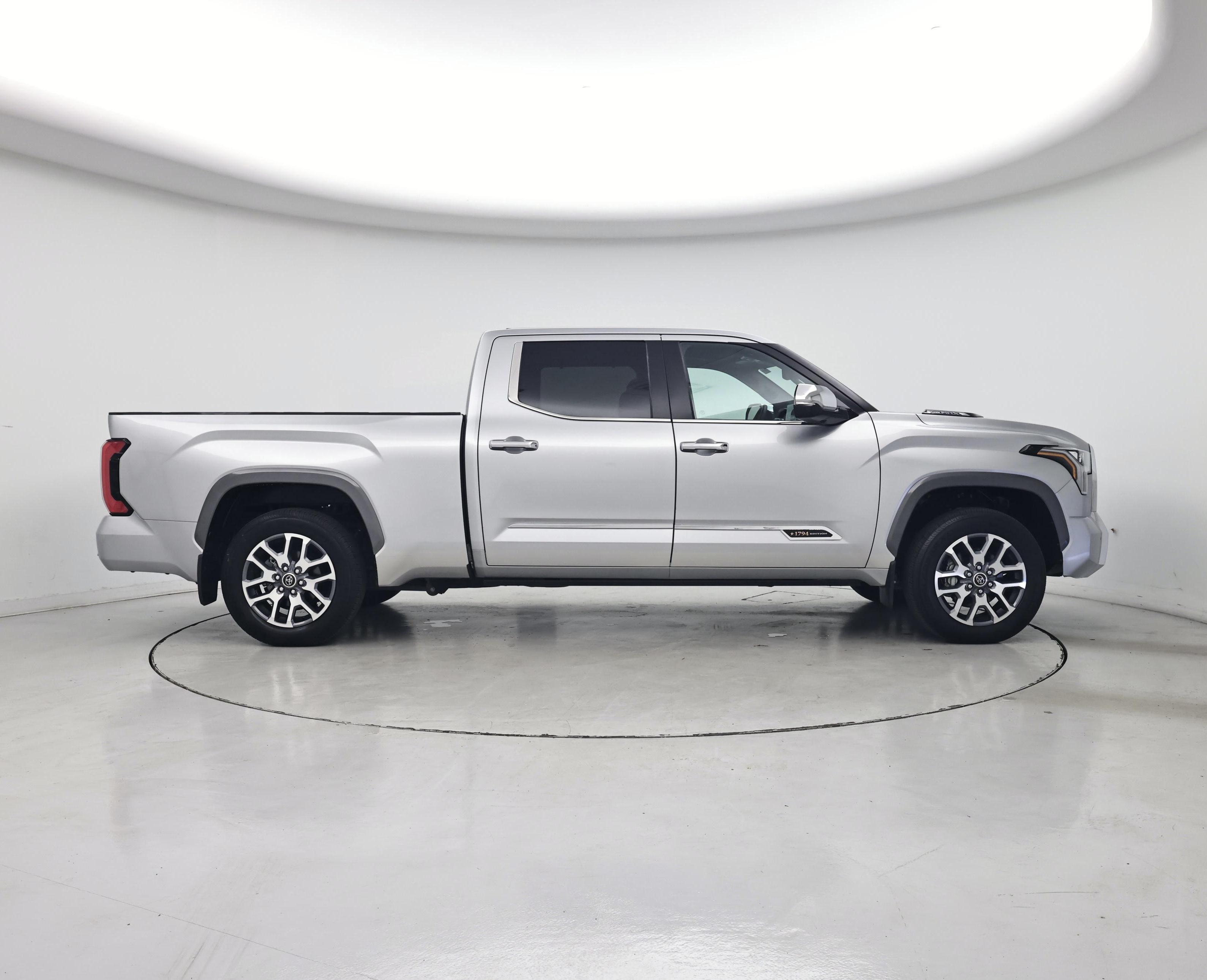 Thumbnail: 2024 Toyota Tundra - 7