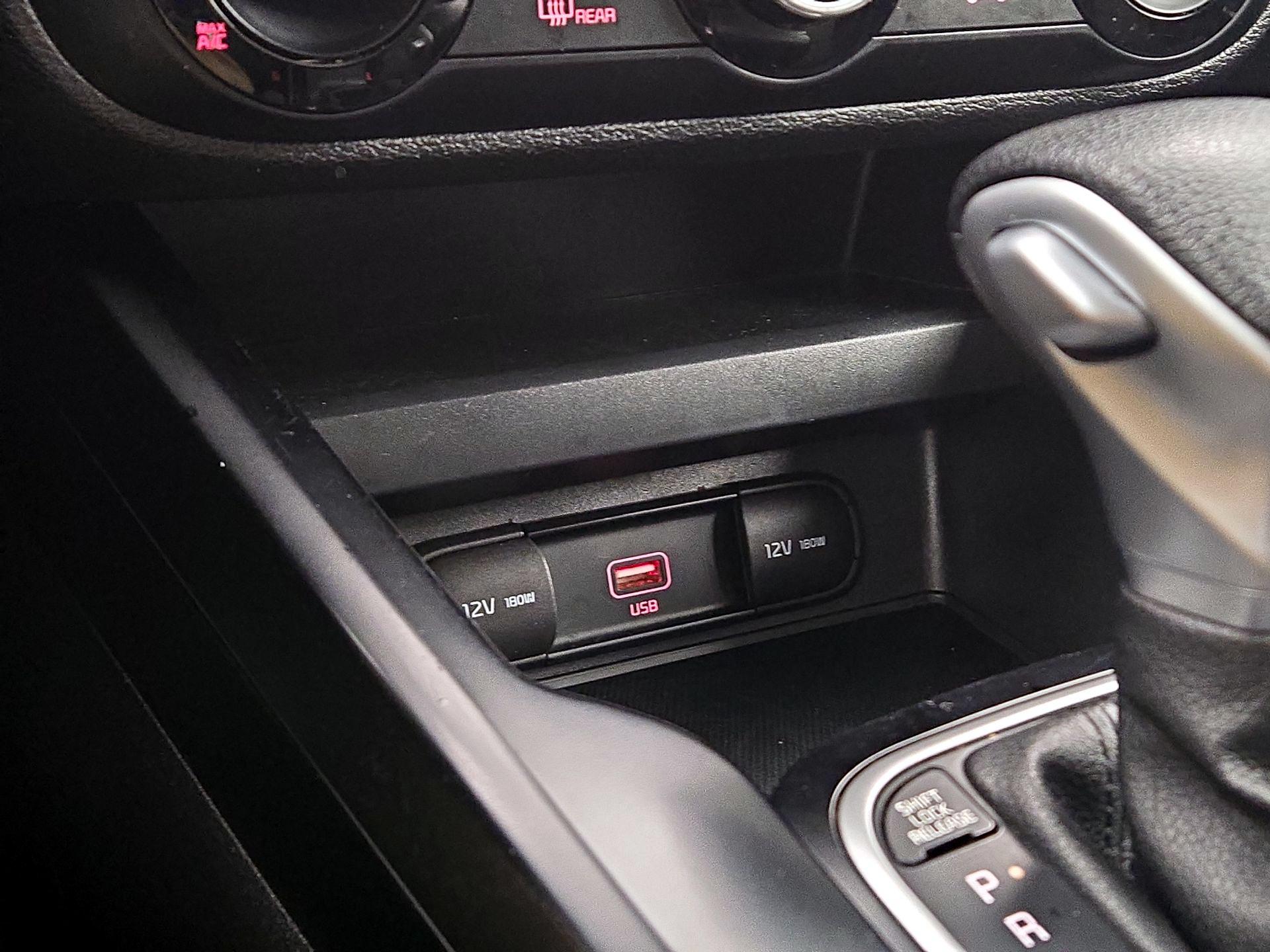 Thumbnail: 2020 Kia Soul - 18