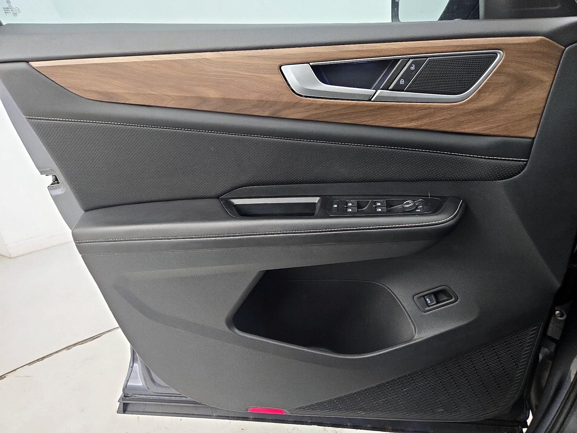 Thumbnail: 2024 Volkswagen Atlas - 12