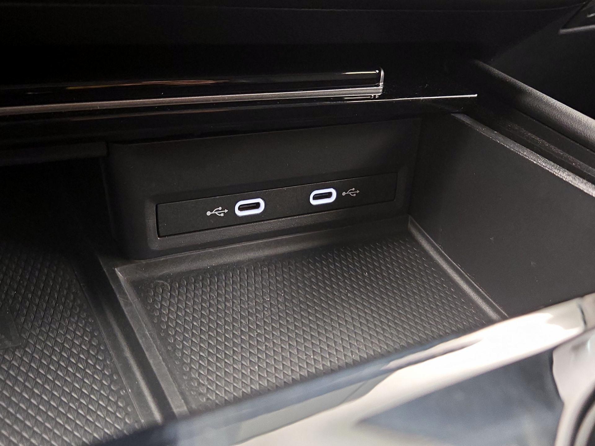 Thumbnail: 2024 Volkswagen Atlas - 18