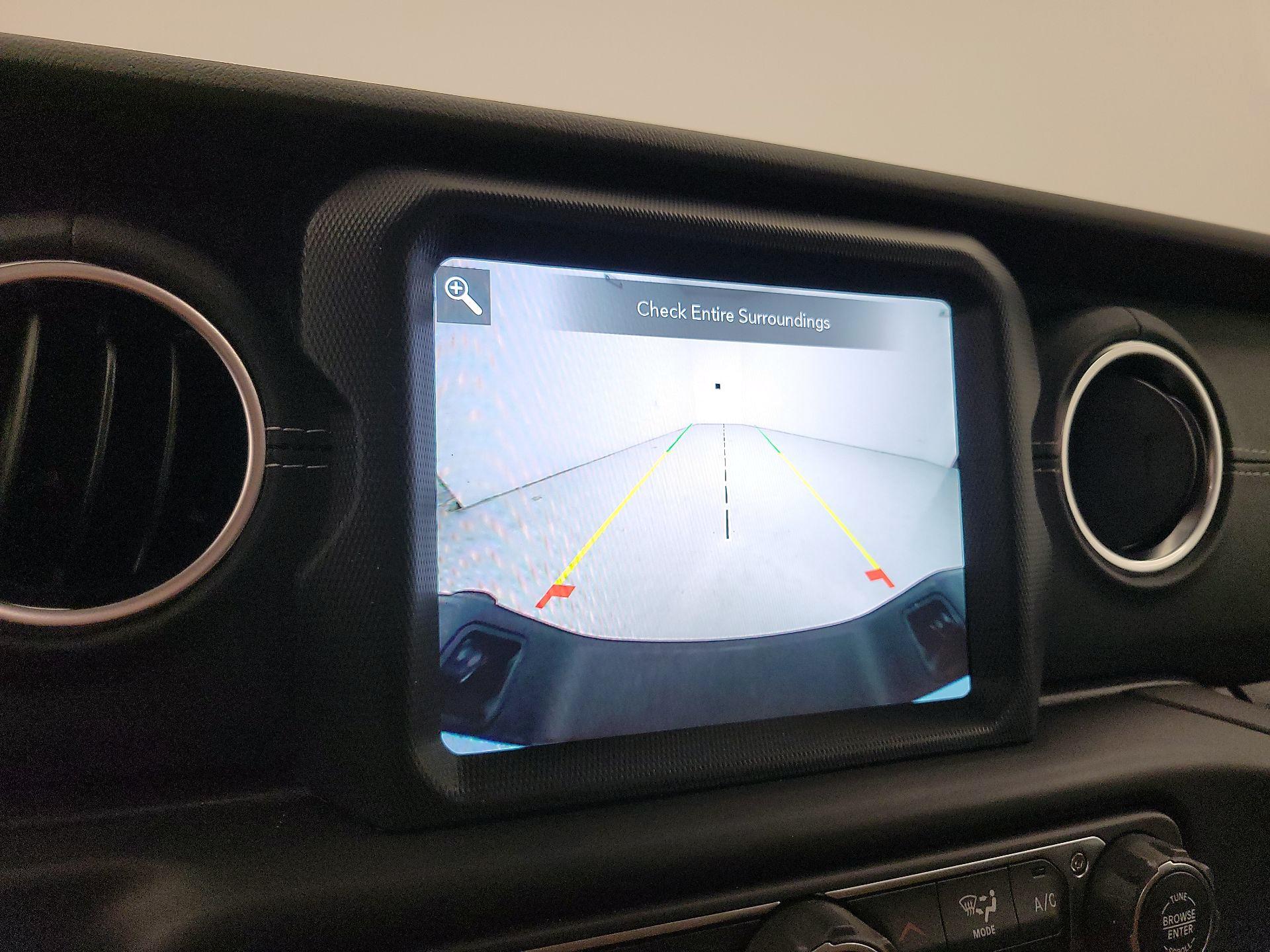 Thumbnail: 2021 Jeep Gladiator - 15