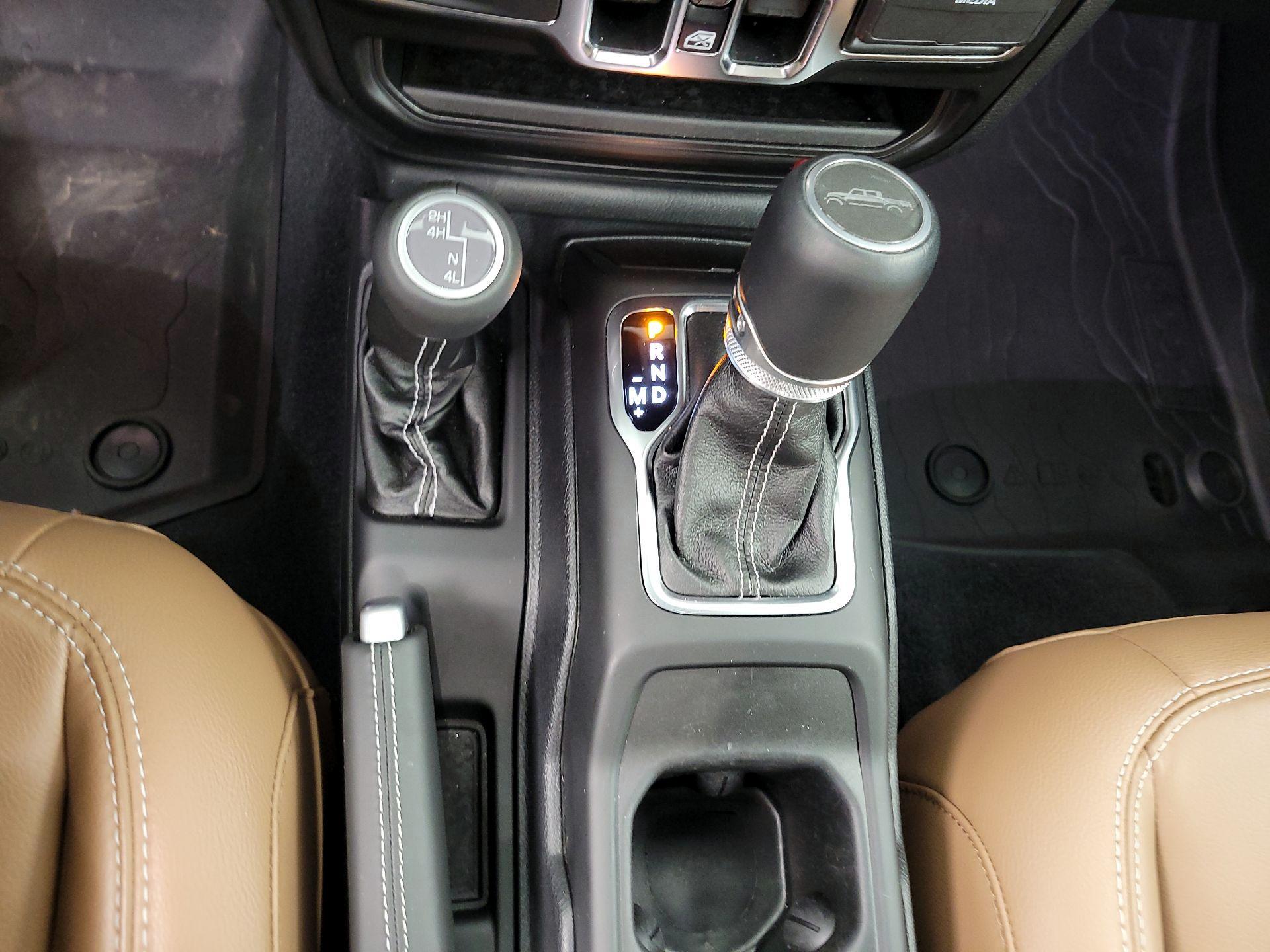 Thumbnail: 2021 Jeep Gladiator - 18