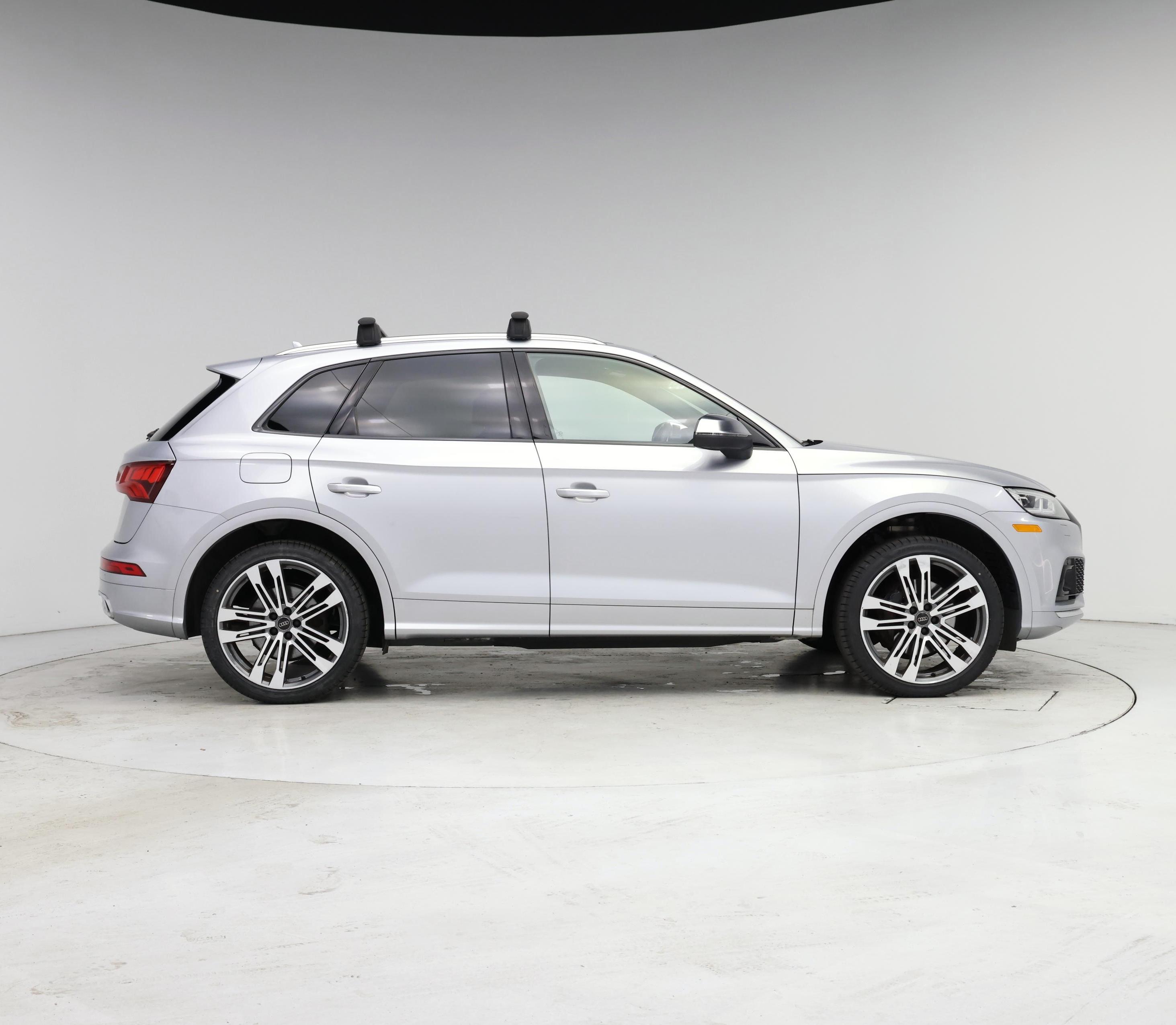 Thumbnail: 2018 Audi SQ5 - 7
